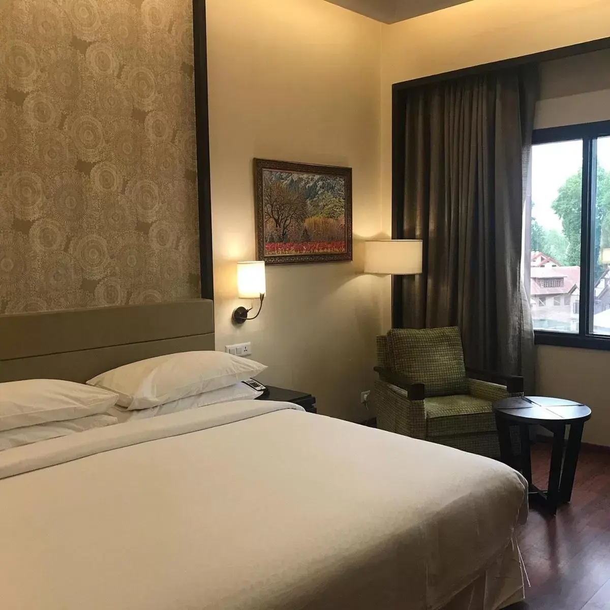 Bedroom, Bed in Four Points by Sheraton Srinagar