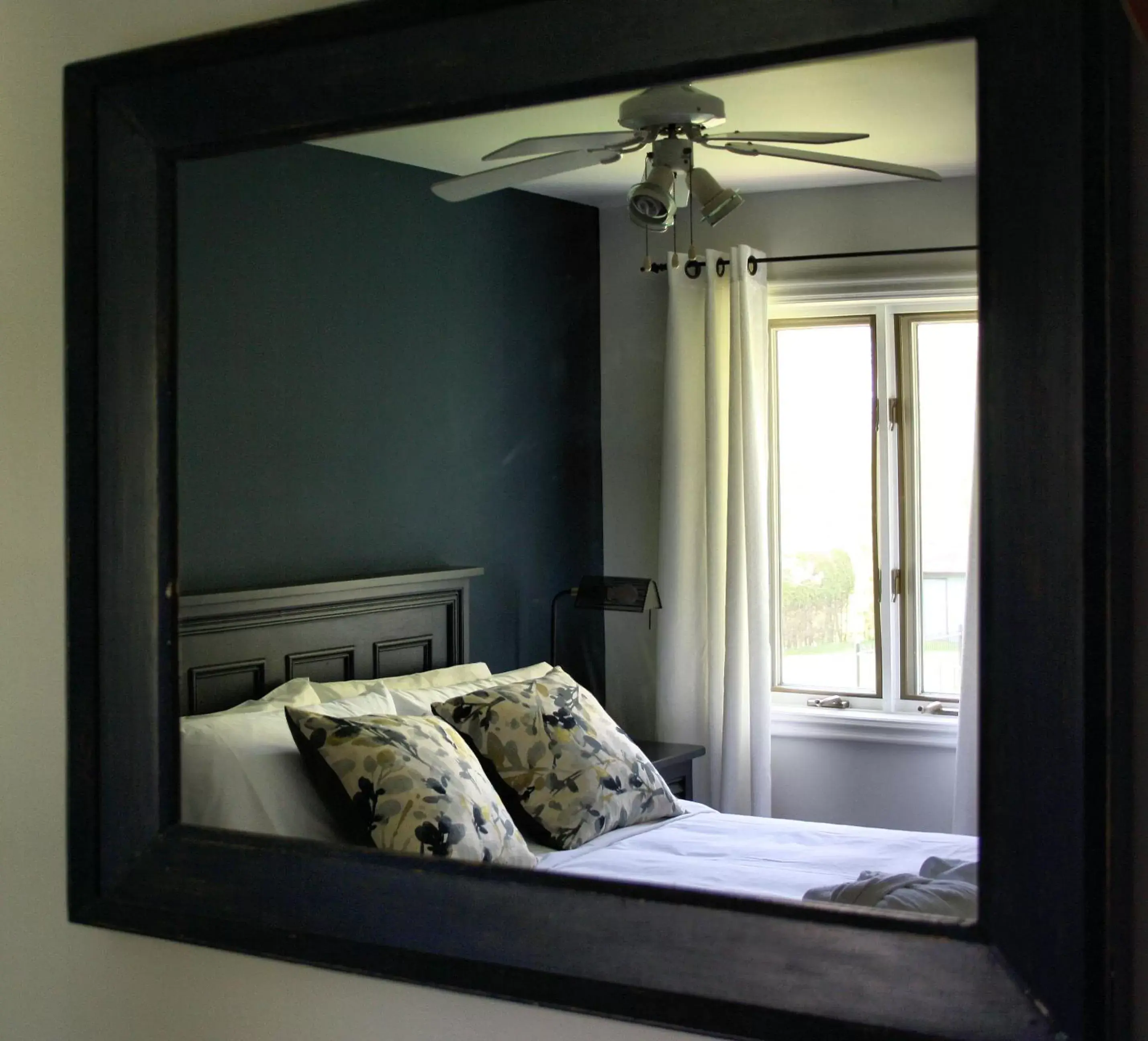 Bedroom, Bed in Domaine Jolivent