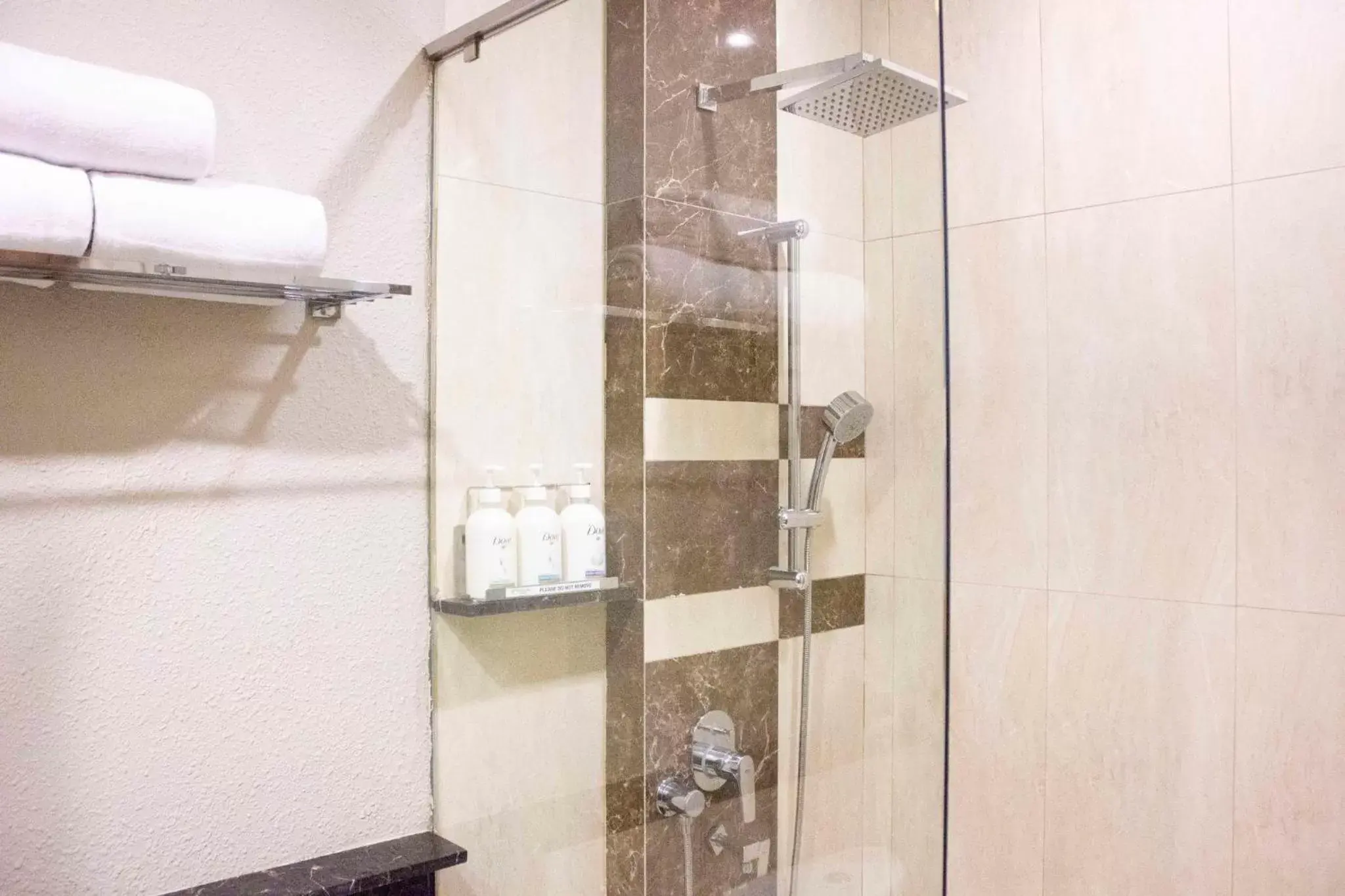 Photo of the whole room, Bathroom in Holiday Inn Cikarang Jababeka, an IHG Hotel