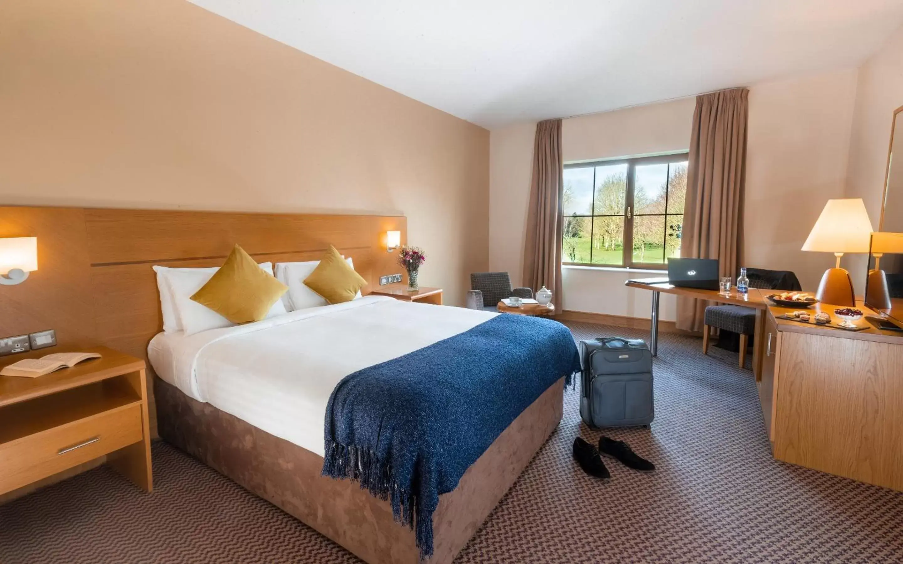 Bedroom in Great National Ballykisteen Golf Hotel