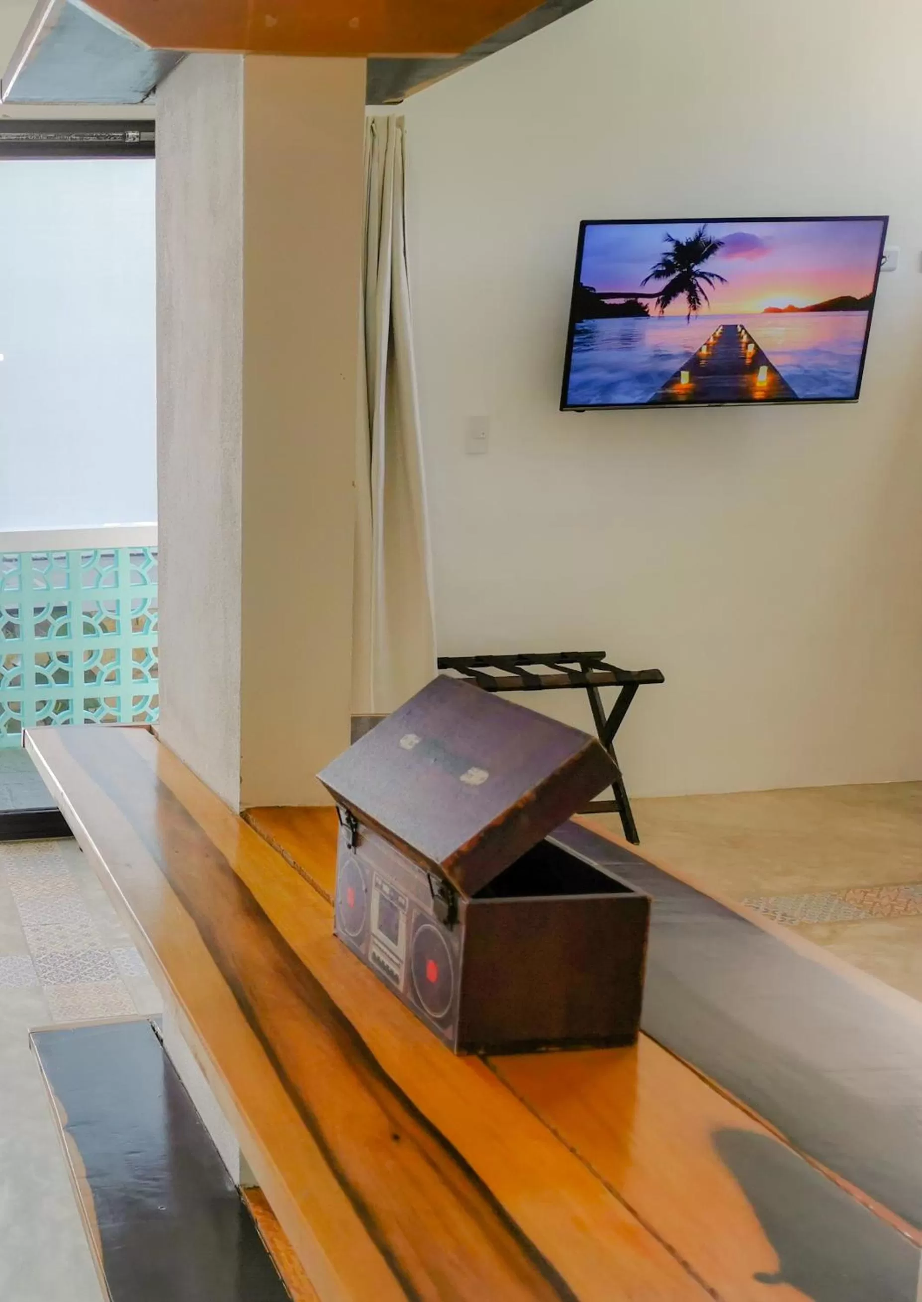 TV and multimedia, TV/Entertainment Center in Les Suites Calle 2 by Galian