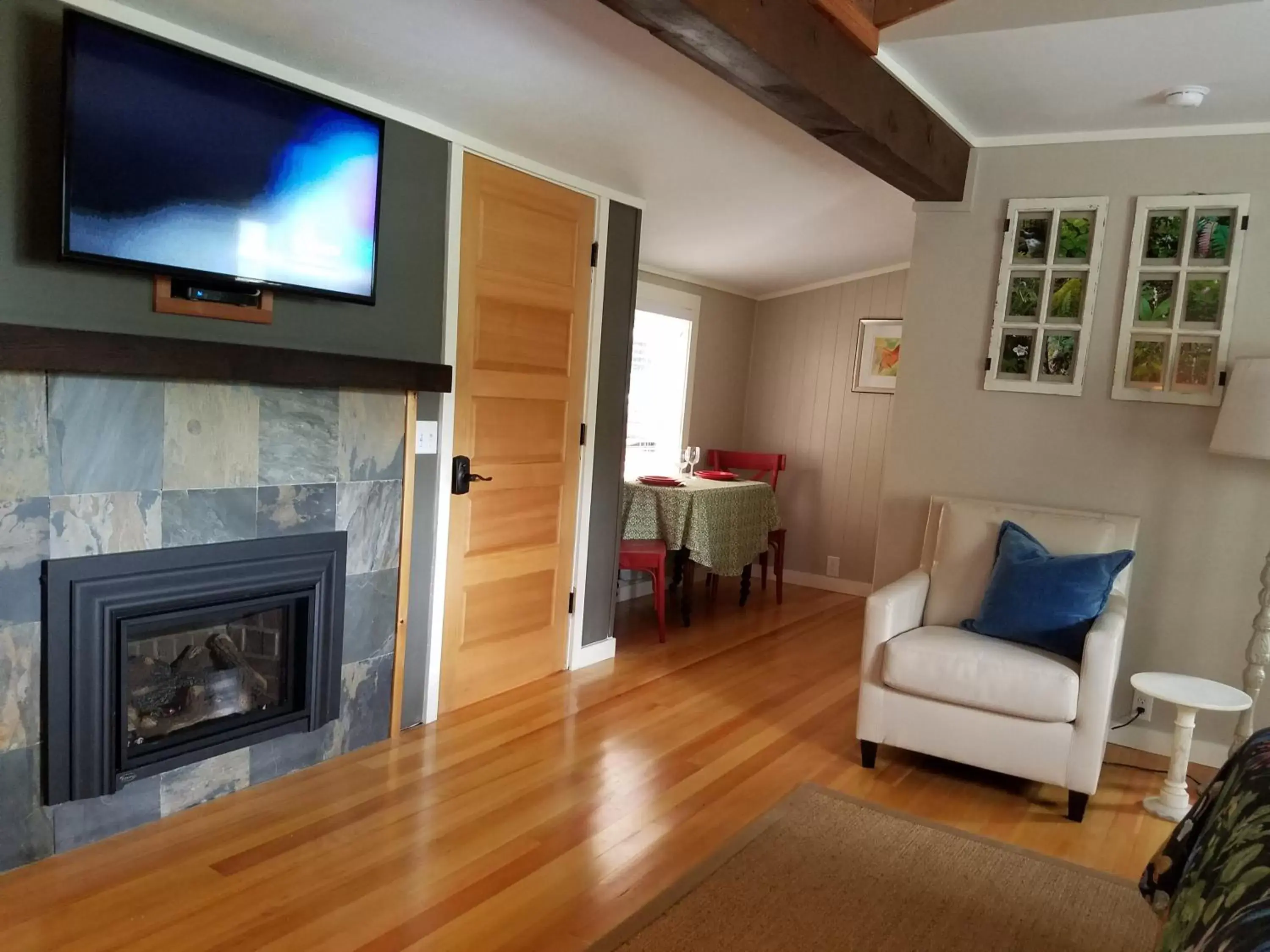 Seating Area in China Creek Cottages