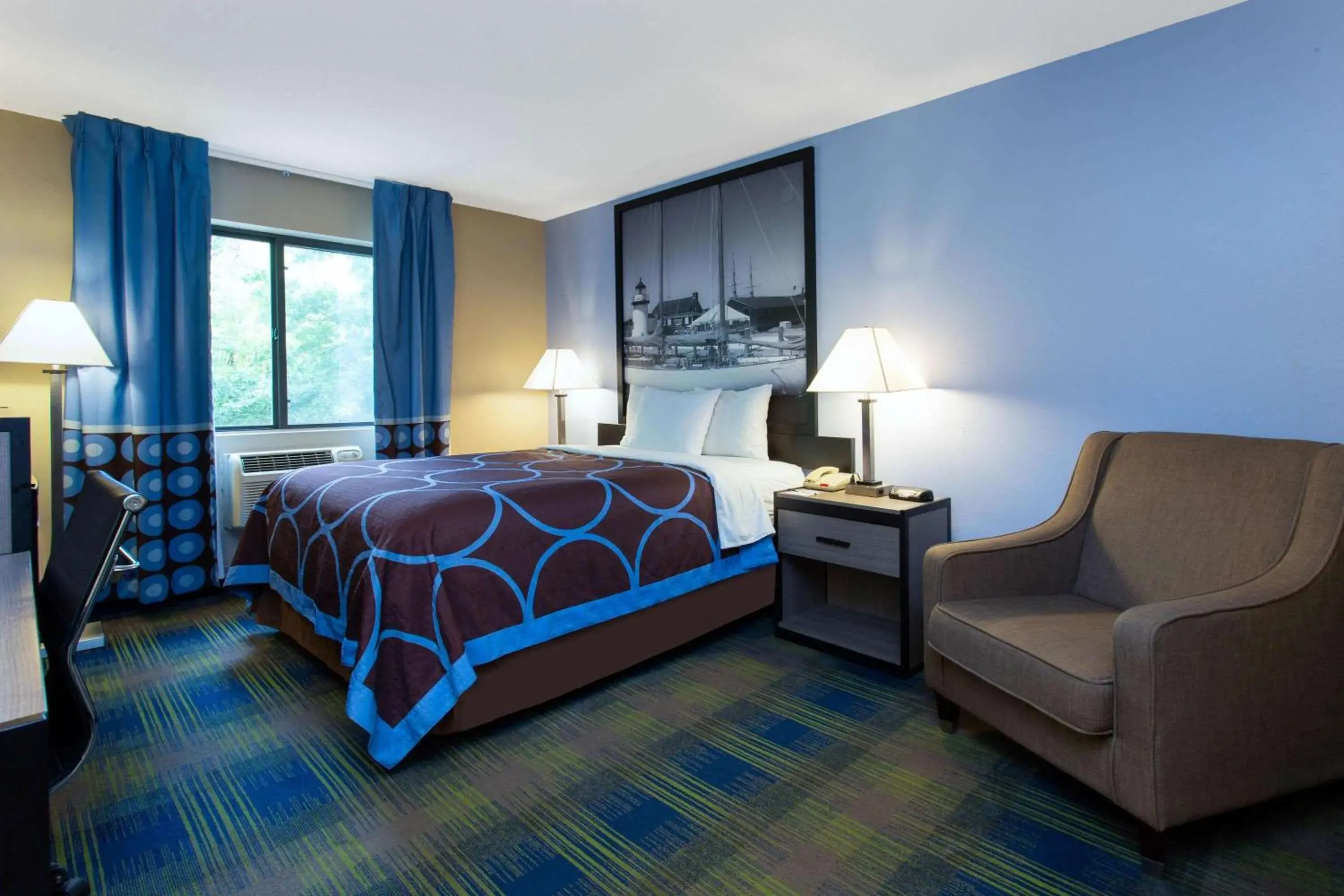 Photo of the whole room, Bed in Super 8 by Wyndham Cromwell/Middletown Photo of the whole room, Bed in Super 8 by Wyndham Cromwell/Middletown