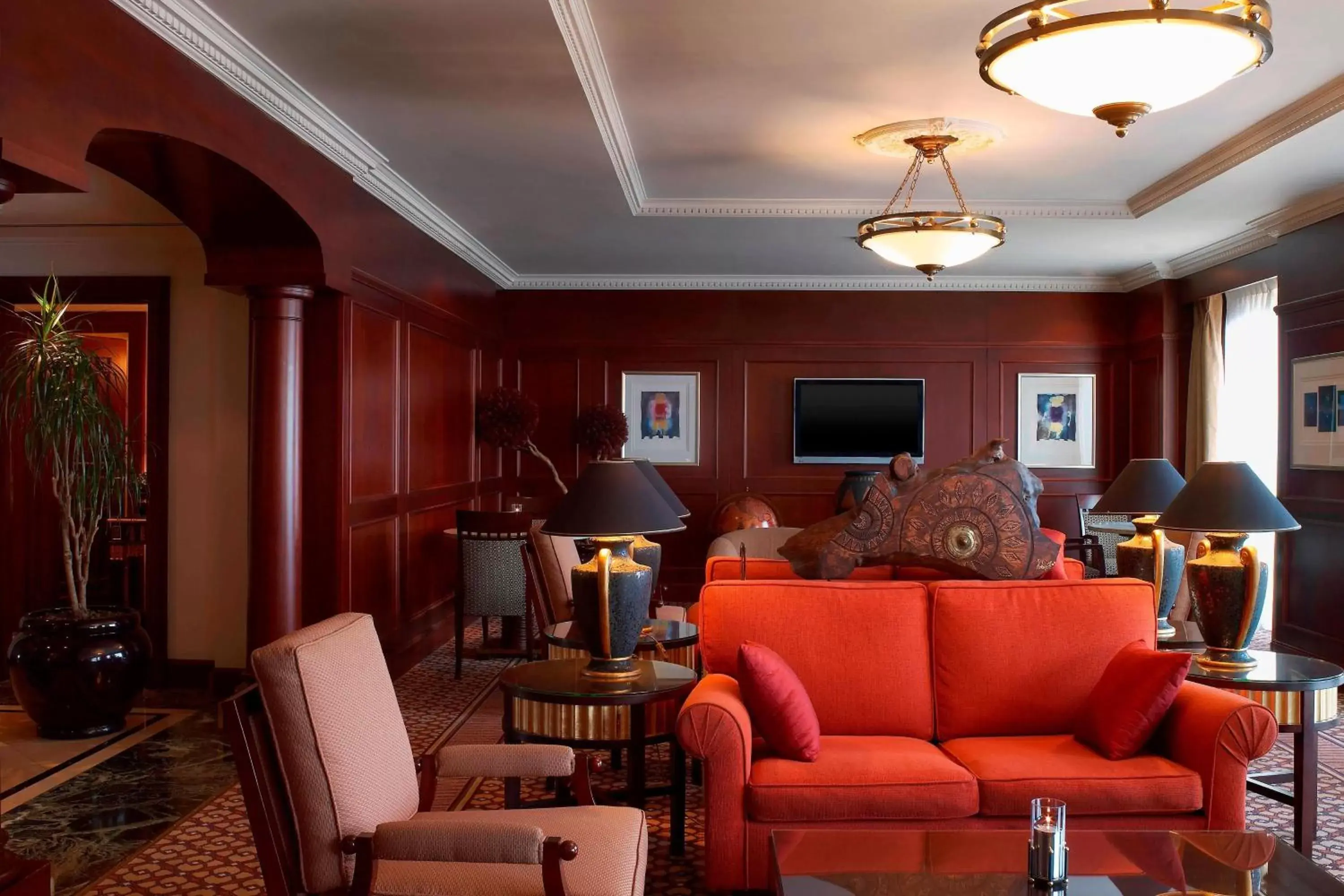 Lounge or bar, Seating Area in Sheraton Addis, a Luxury Collection Hotel, Addis Ababa