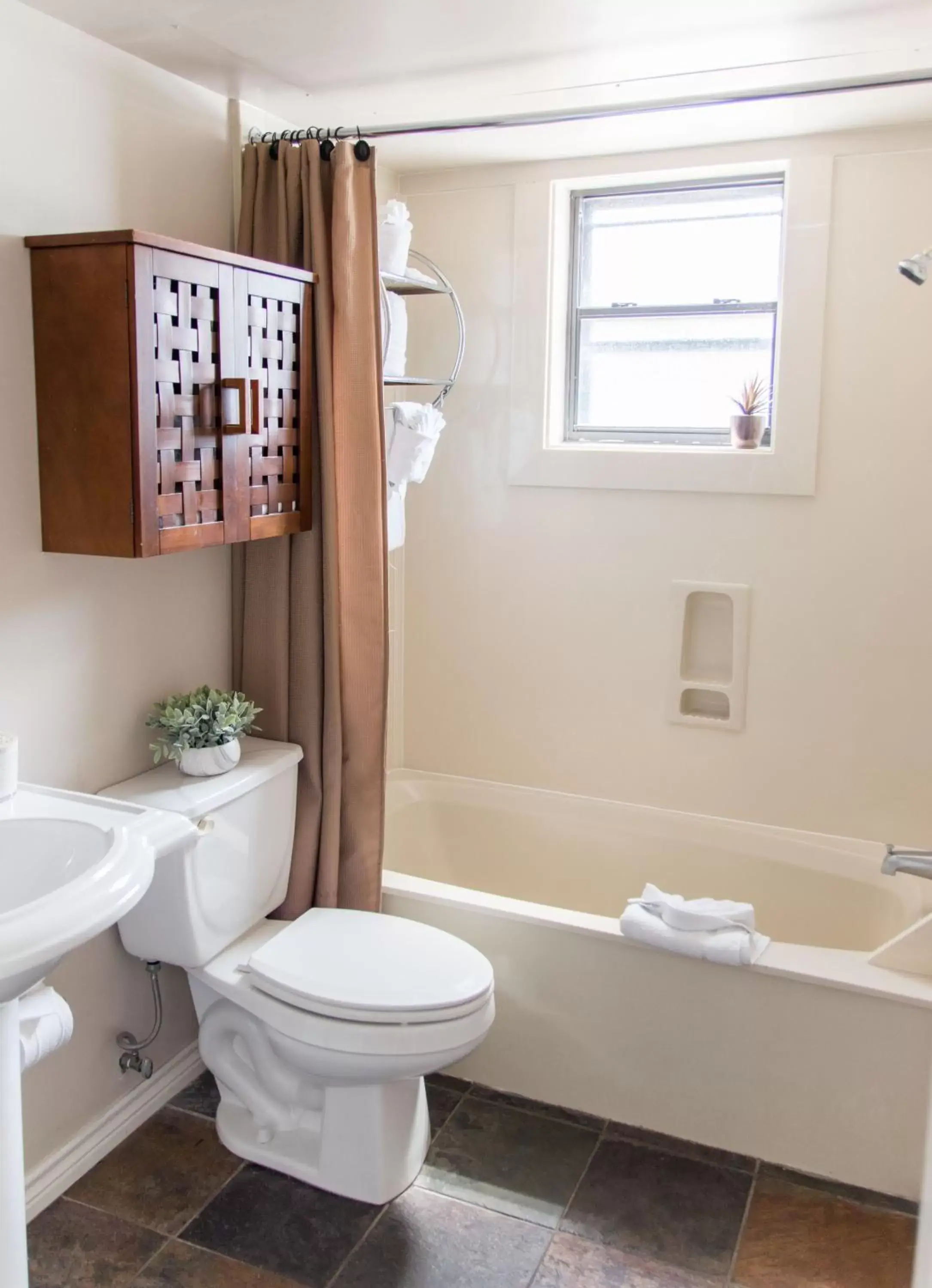 Bathroom in Vineyard Court Designer Suites Hotel