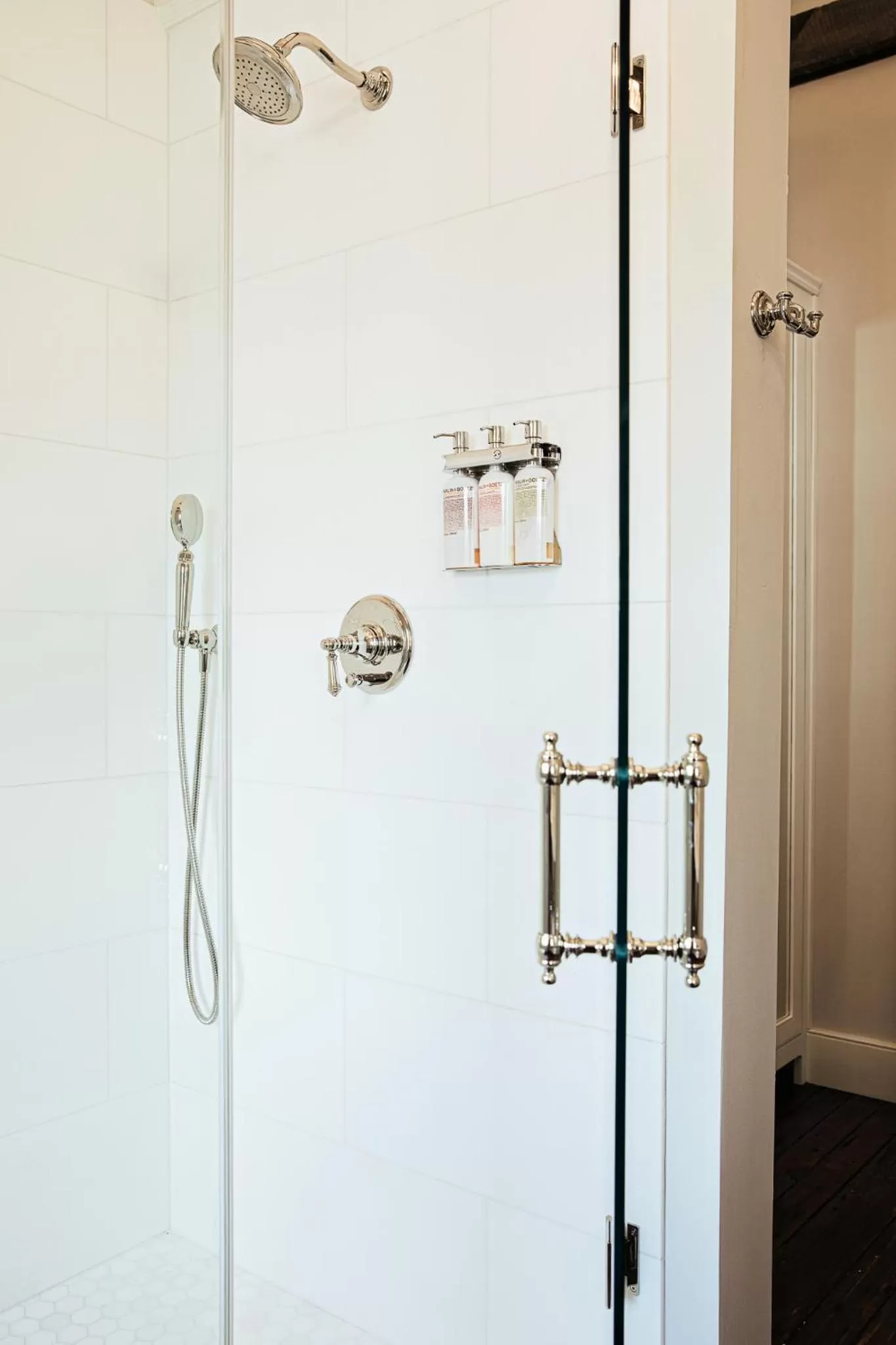 Shower in 86 Cannon Charleston - Adults Only