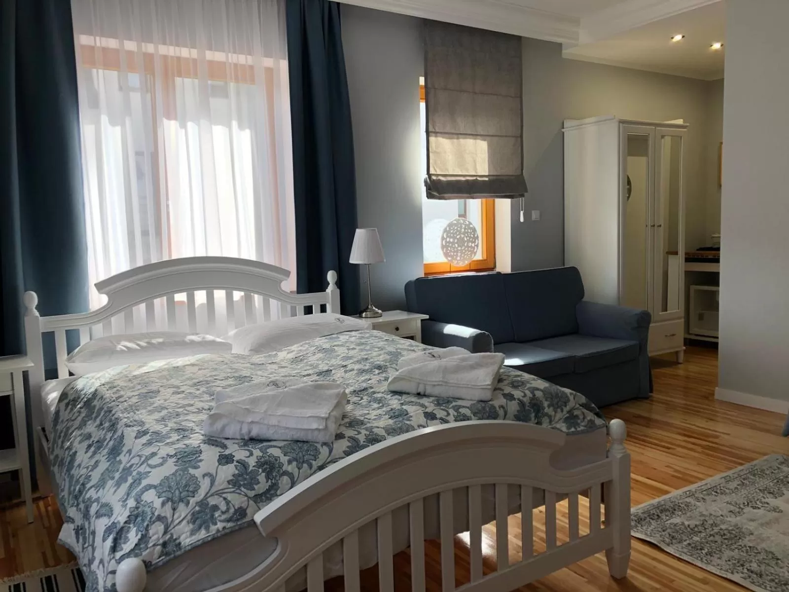 Bed in Willa 4 Pory Roku & Uznam