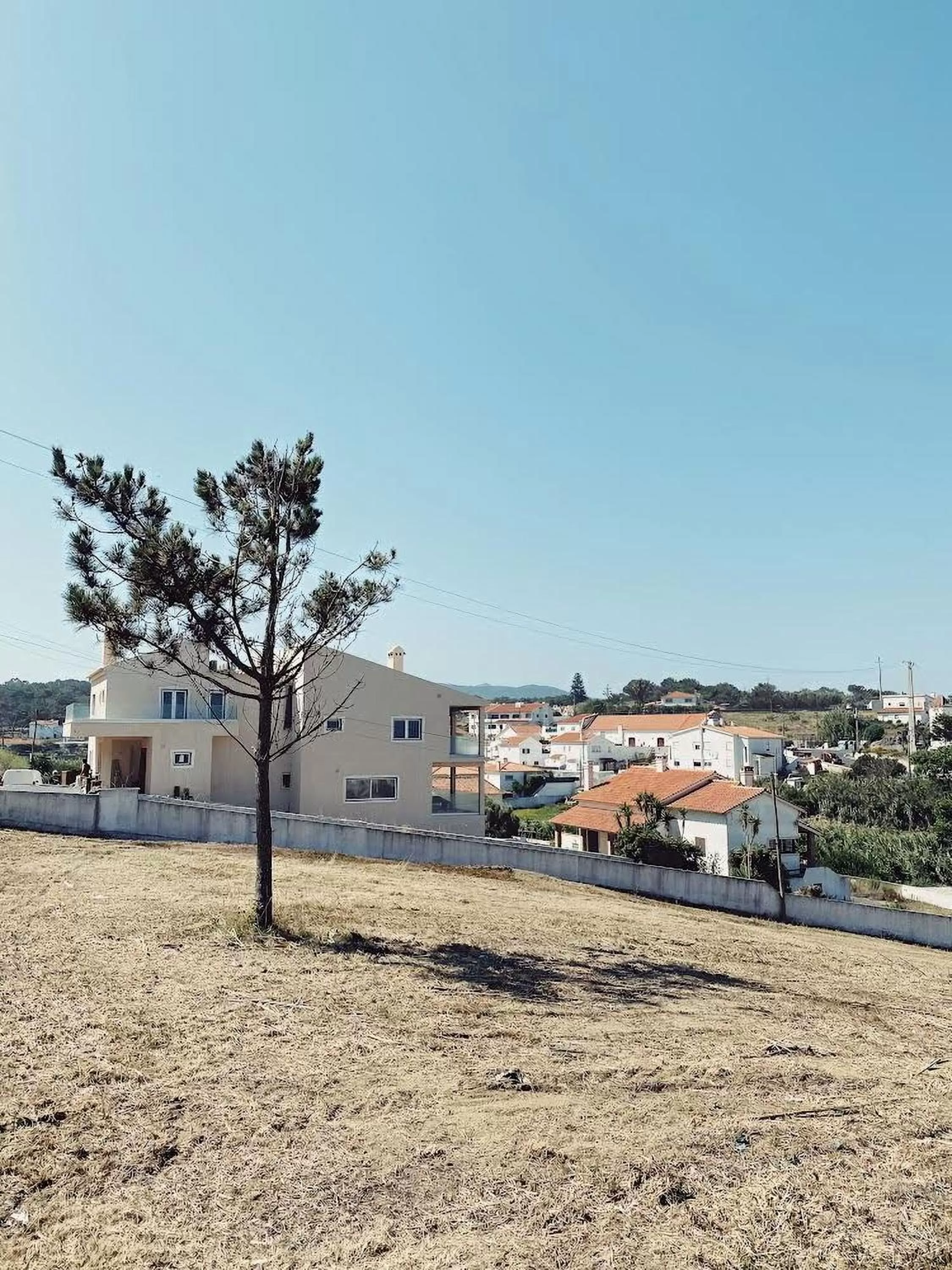 Property building in Azenhas do Mar Valley House