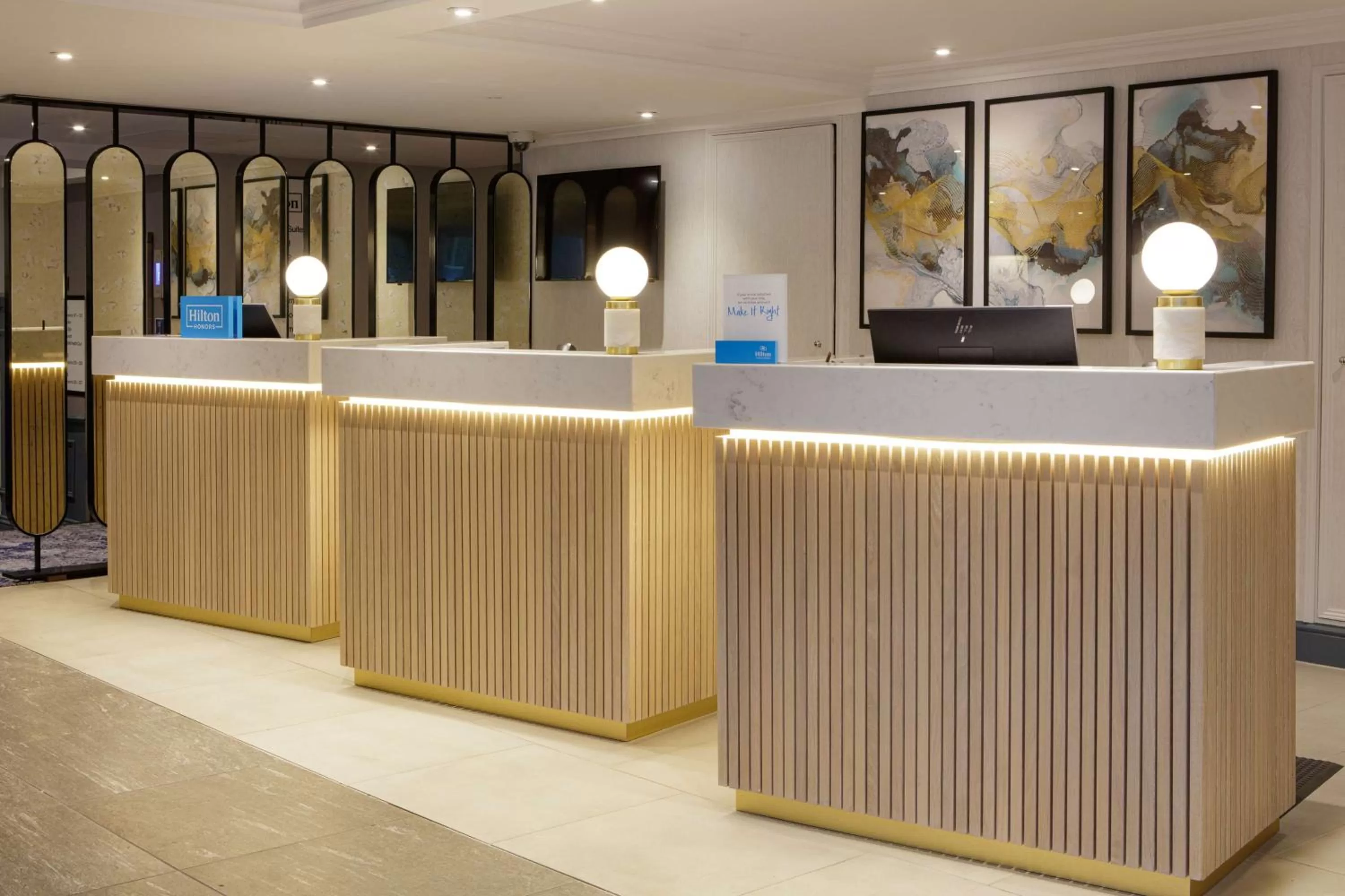 Lobby or reception in Hilton Cobham