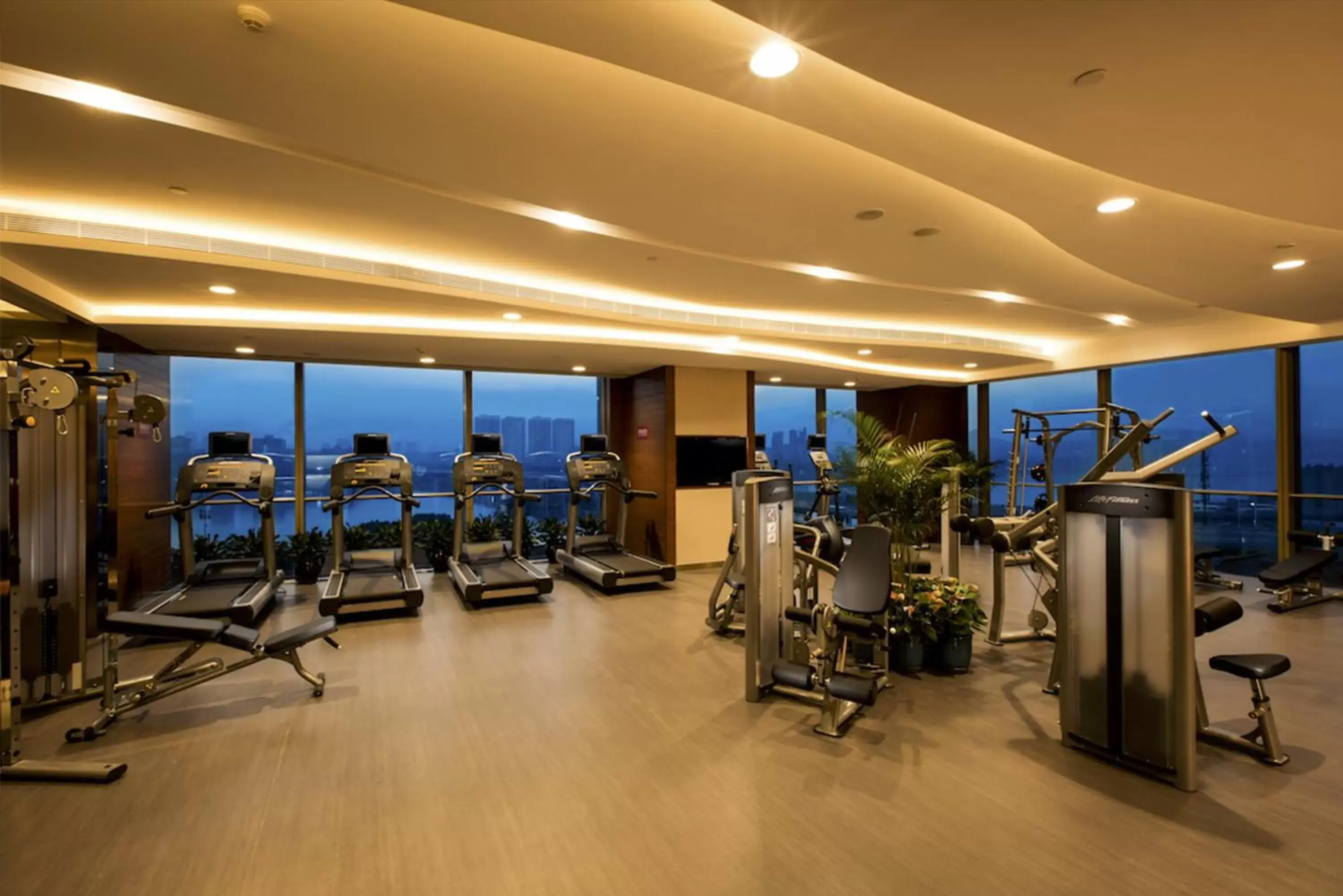 Fitness centre/facilities, Fitness Center/Facilities in Crowne Plaza Fuzhou Riverside, an IHG Hotel
