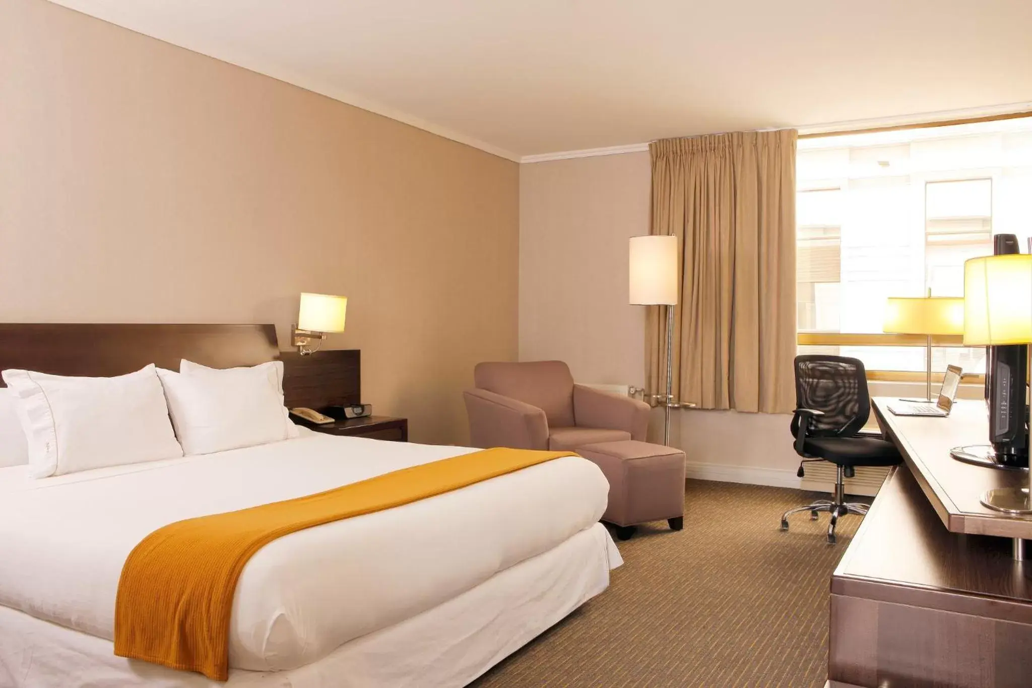 Photo of the whole room, Bed in Holiday Inn Express - Antofagasta, an IHG Hotel