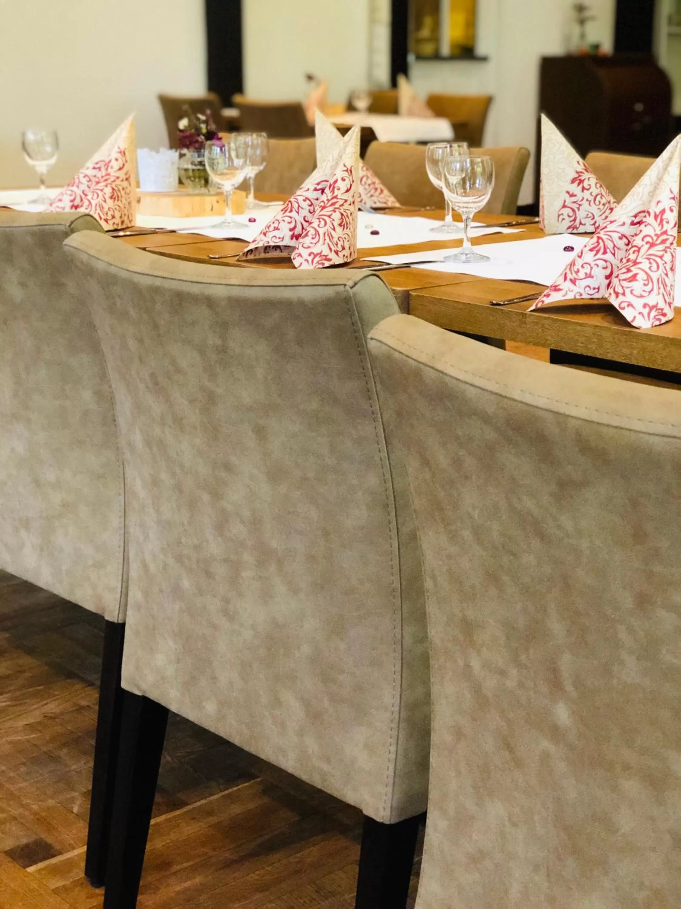 Restaurant/places to eat in Landhotel Gutshof im Oertzetal in Oldendorf, Südheide