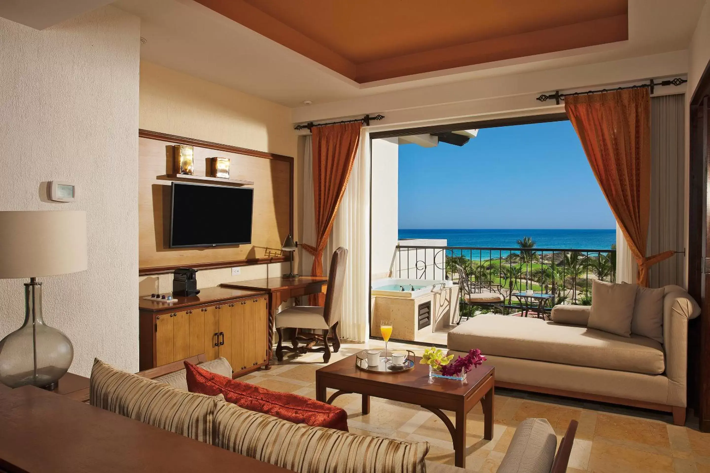Living room in Secrets Puerto Los Cabos Golf & Spa18+