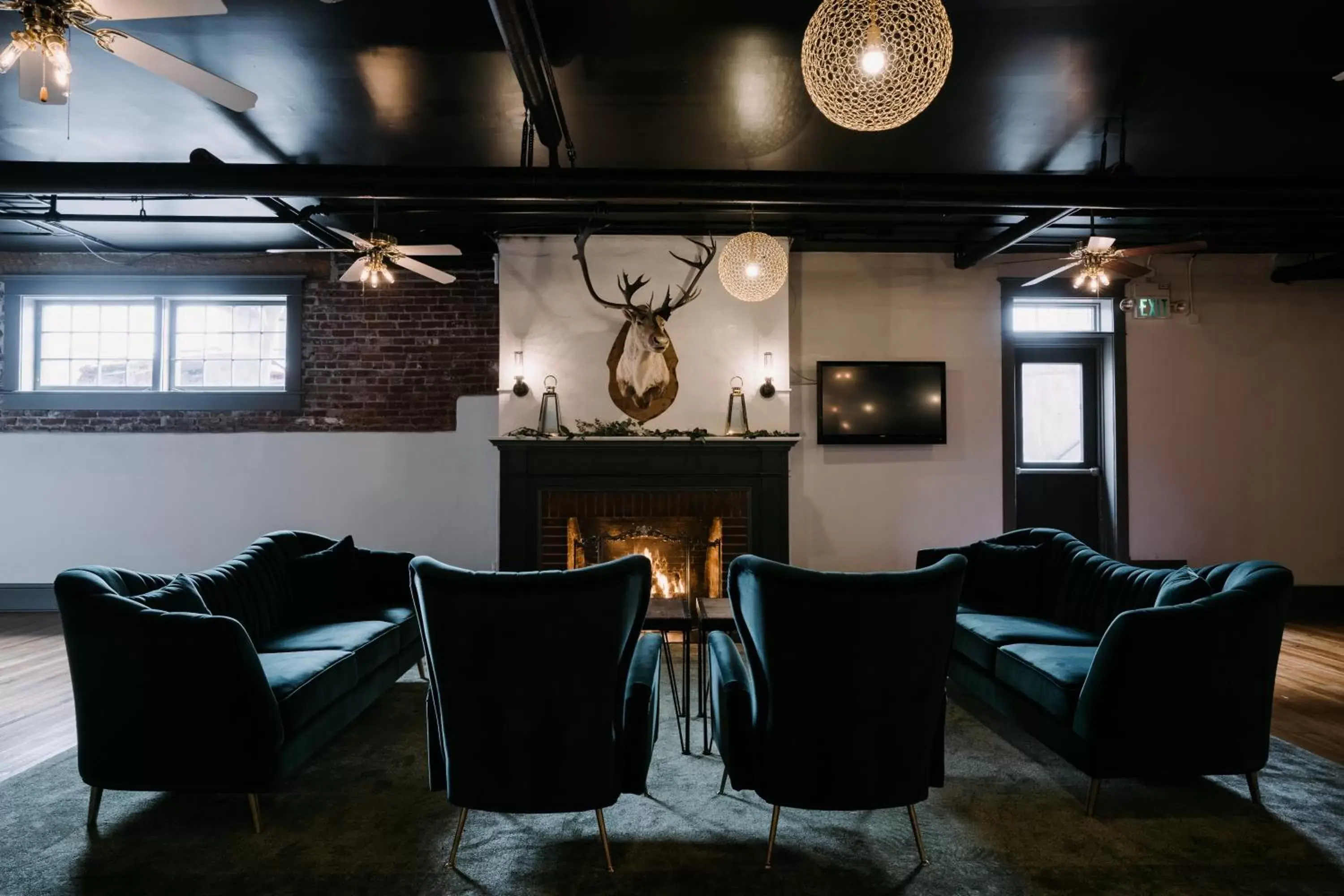 Seating Area in Hood River Hotel