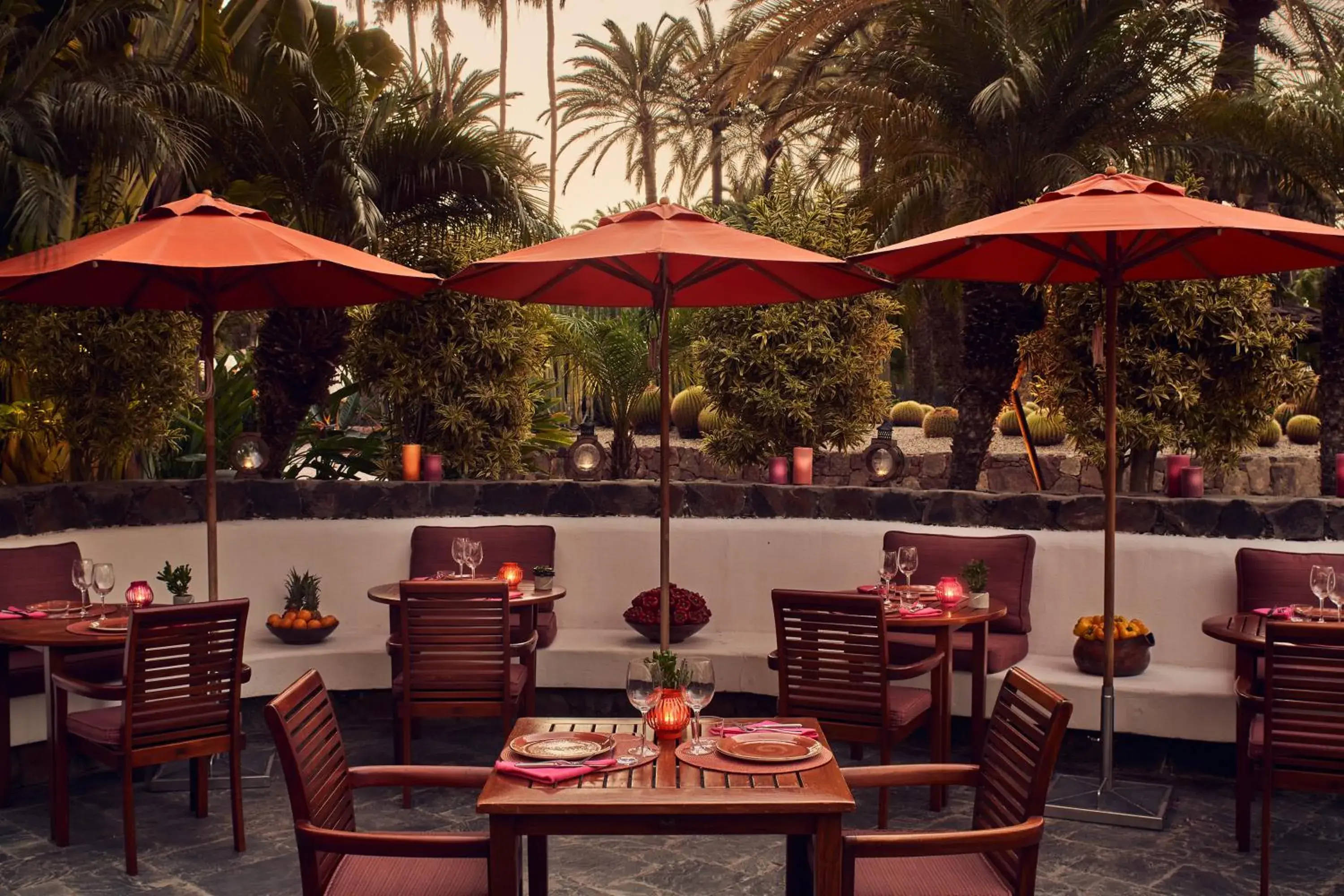 Restaurant/Places to Eat in Seaside Palm Beach