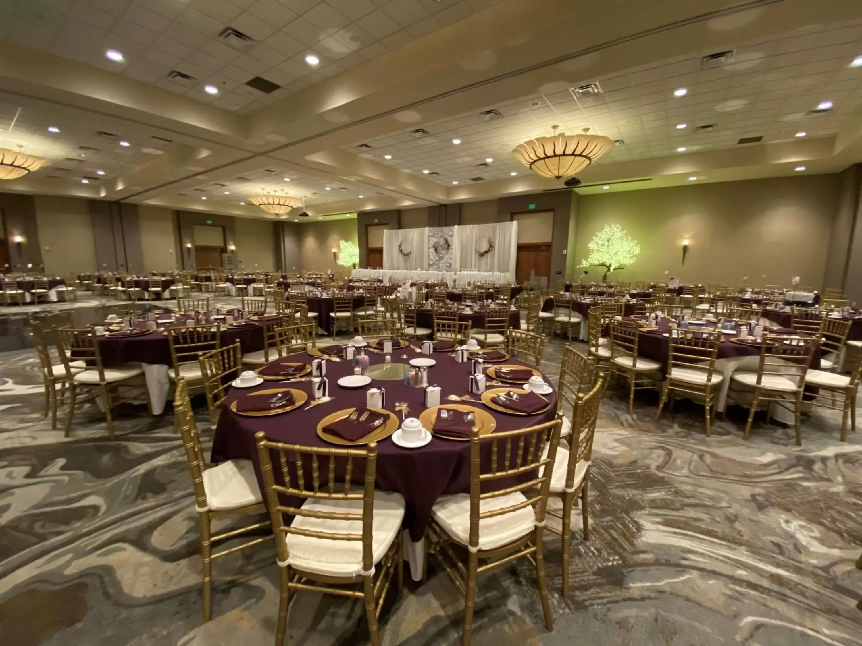 Meeting/conference room, Restaurant/Places to Eat in DoubleTree by Hilton Bay City - Riverfront