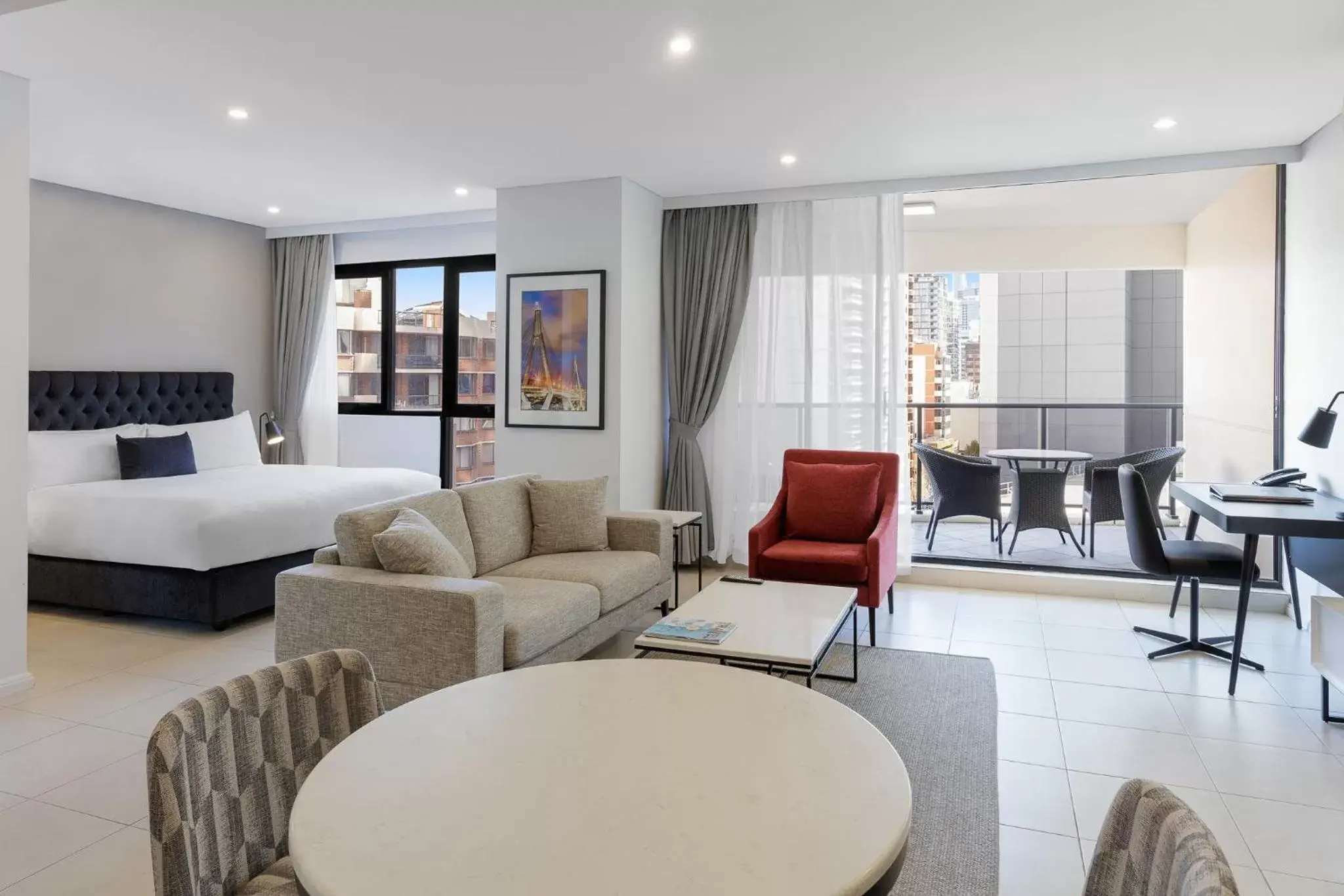 Bed, Seating Area in Meriton Suites Kent Street, Sydney