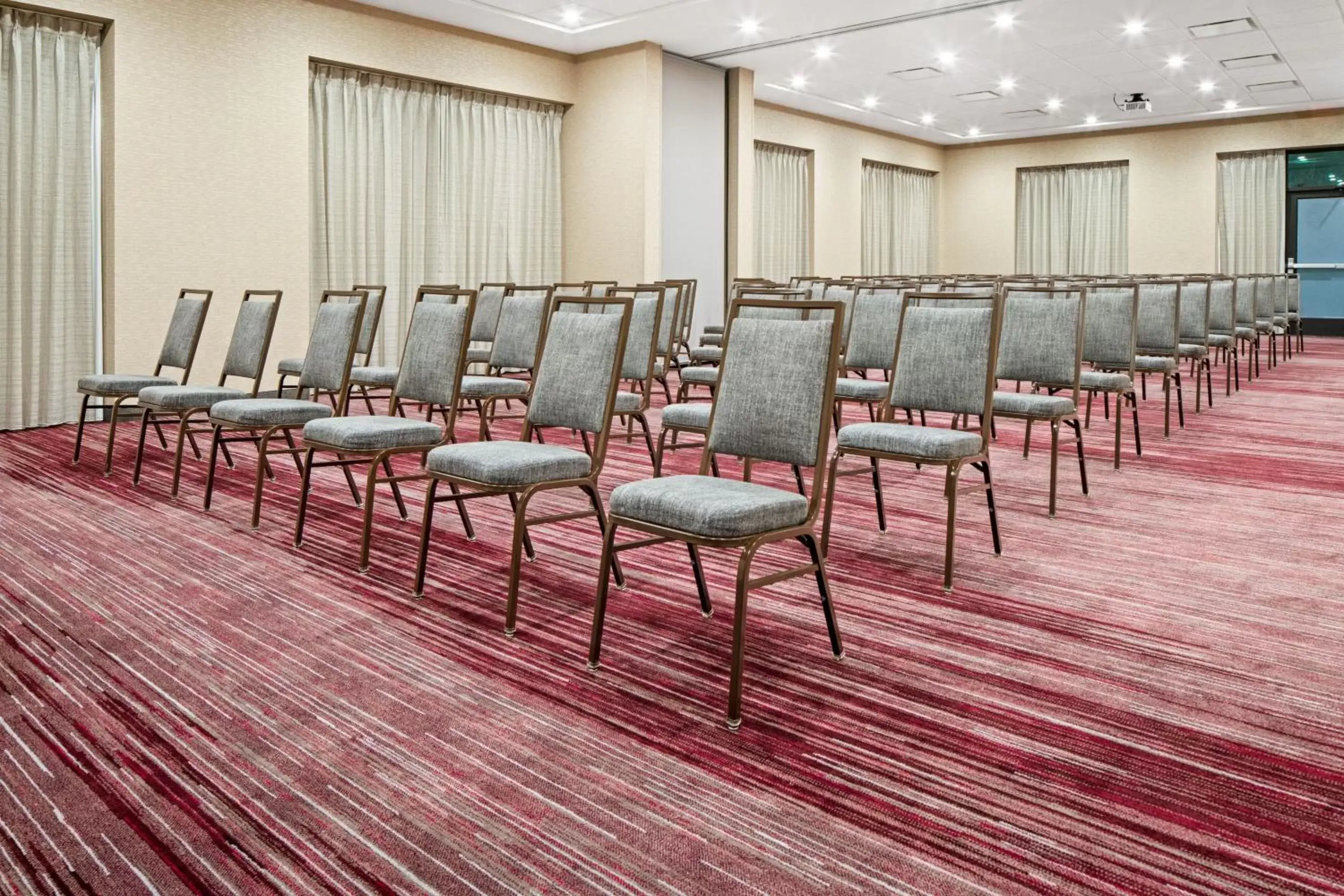 Meeting/conference room in Courtyard by Marriott Houston Northeast