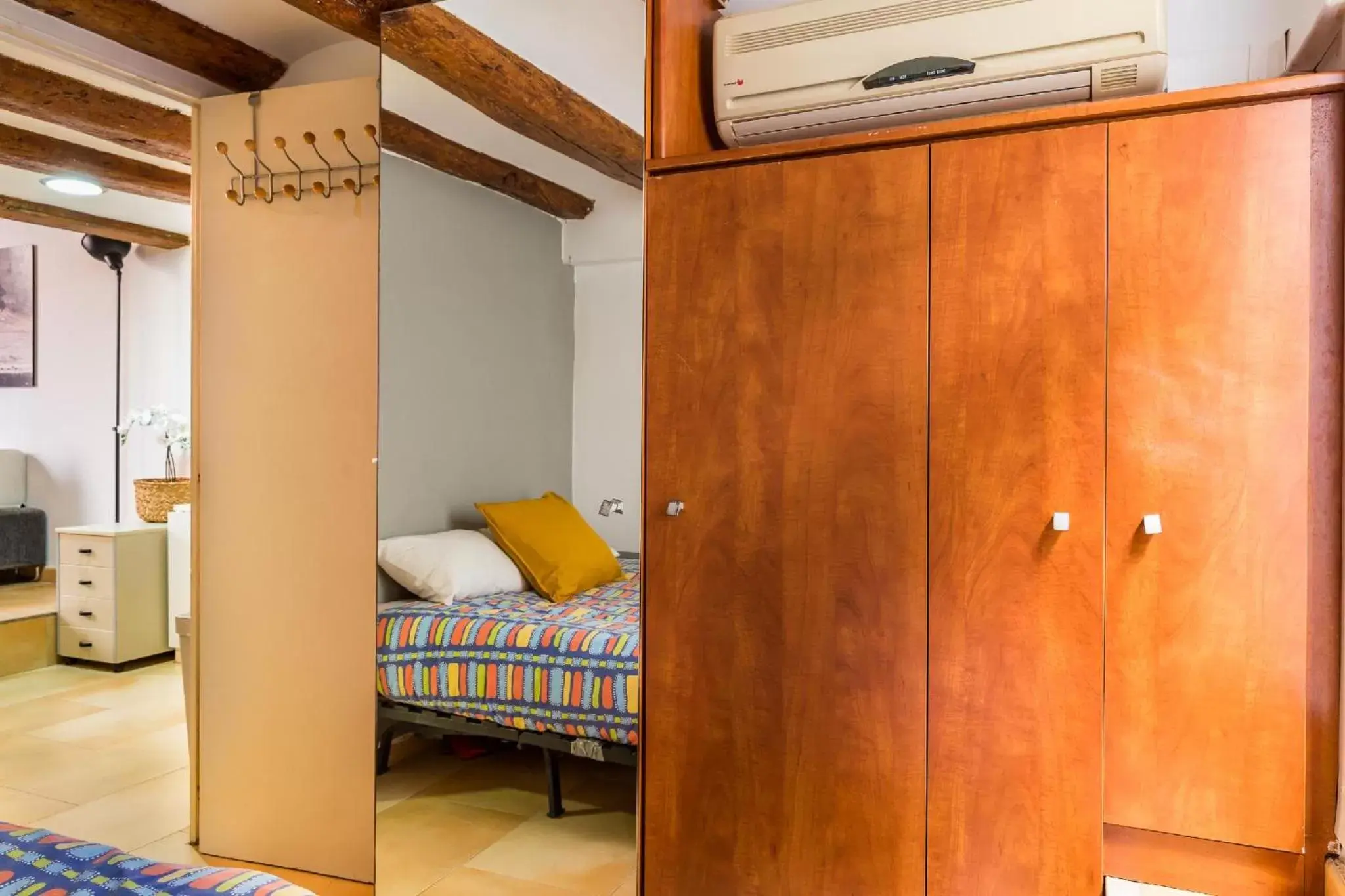 Bed in Dreamy Duplex - Stylish Beach Loft