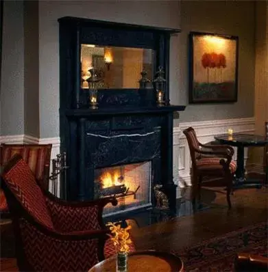 Decorative detail, Seating Area in River Inn Of Harbor Town