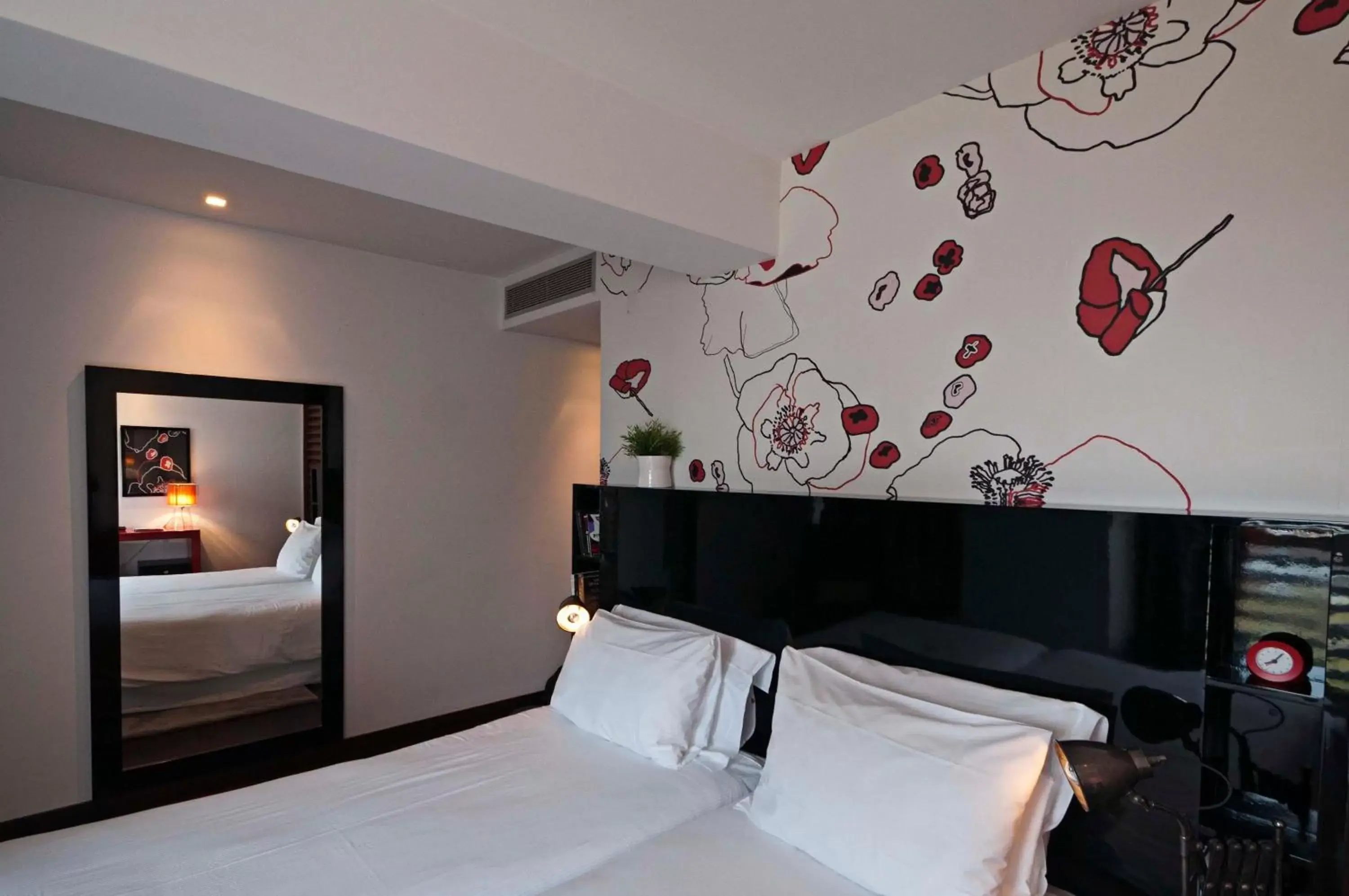 Bed in Porto Trindade Hotel