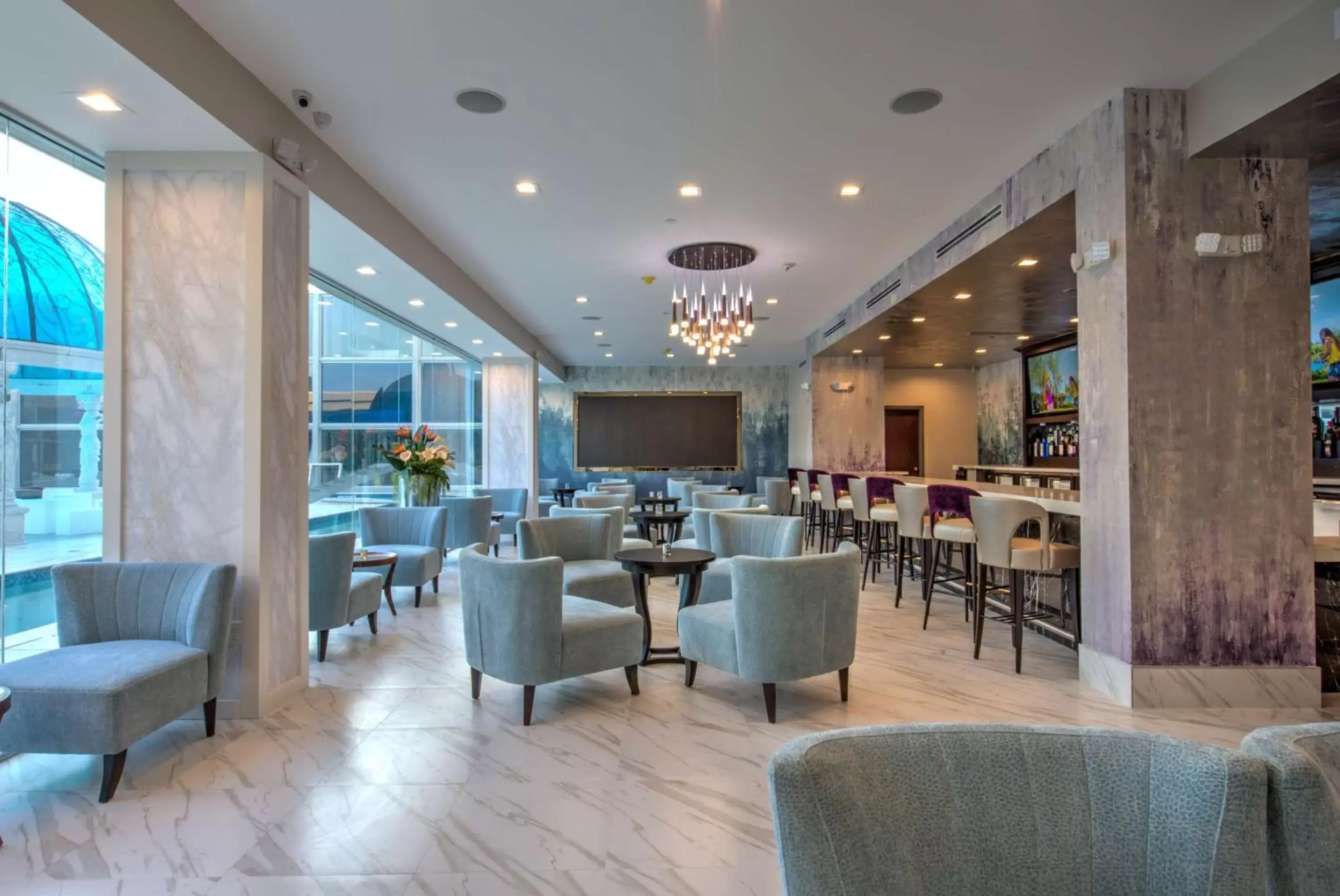 Lounge or bar in DoubleTree by Hilton Houston Brookhollow