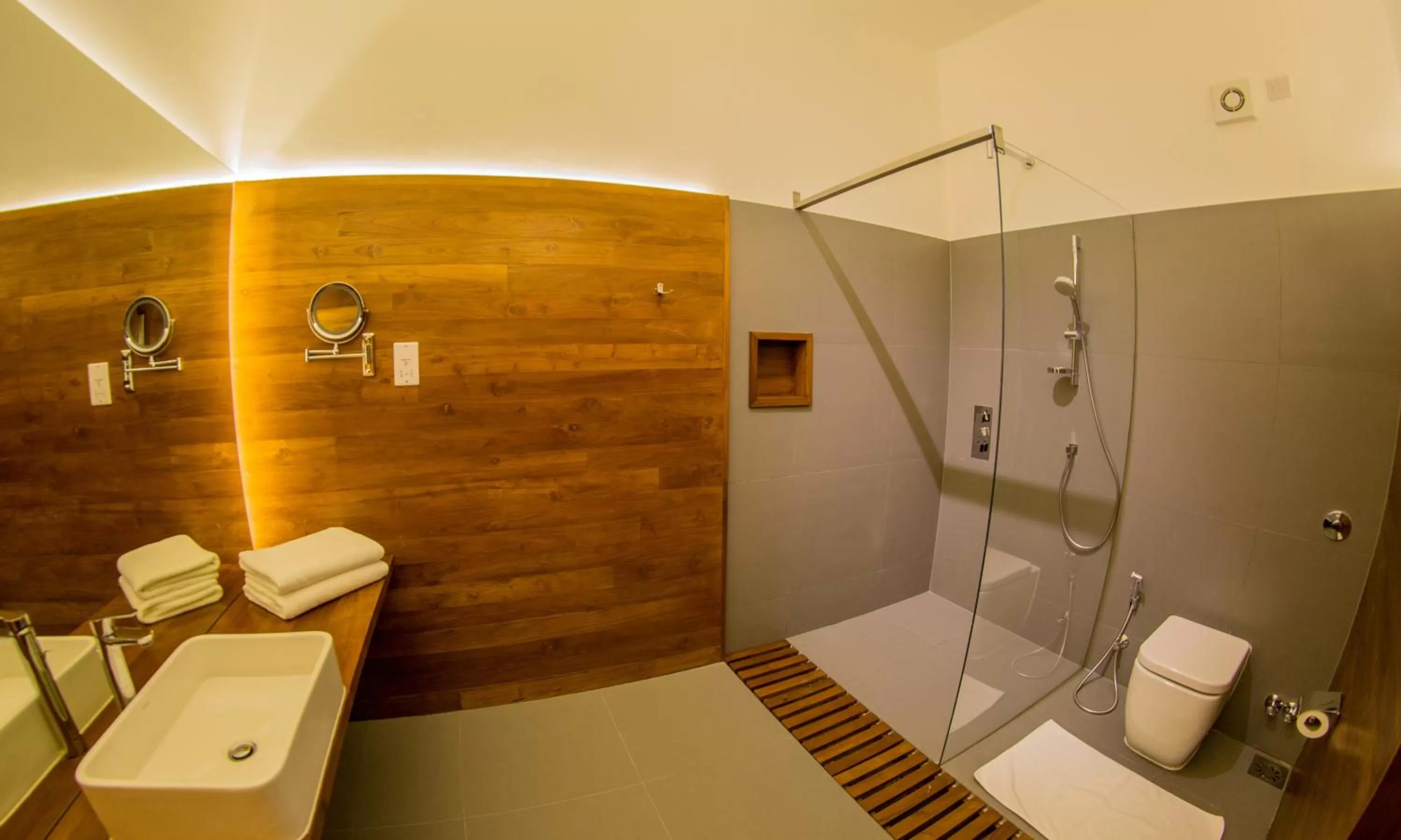 Bathroom in W15 Weligama