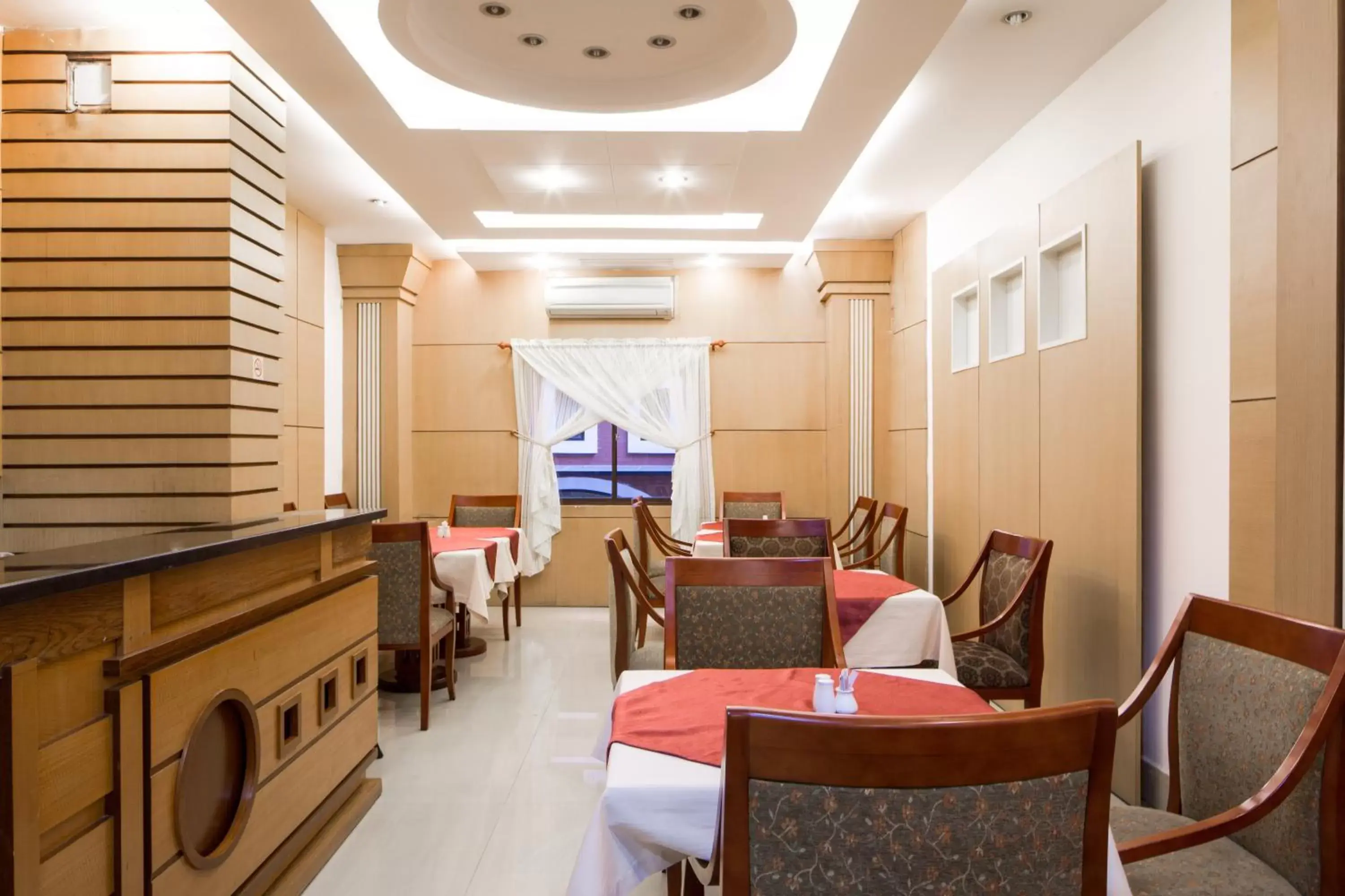 Restaurant/places to eat in Little Brick Saigon Hotel Restaurant/places to eat in Little Brick Saigon Hotel