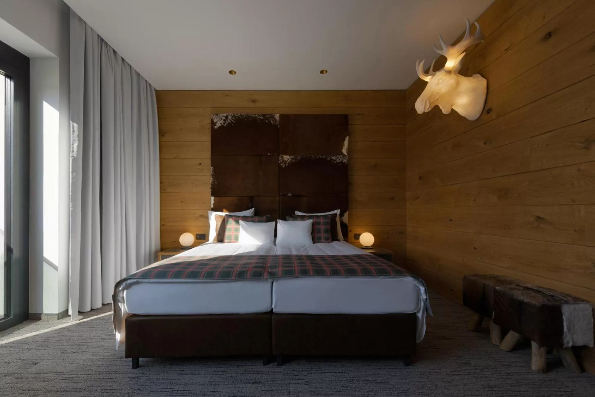 Bed in Donautica Hotel & Restaurant