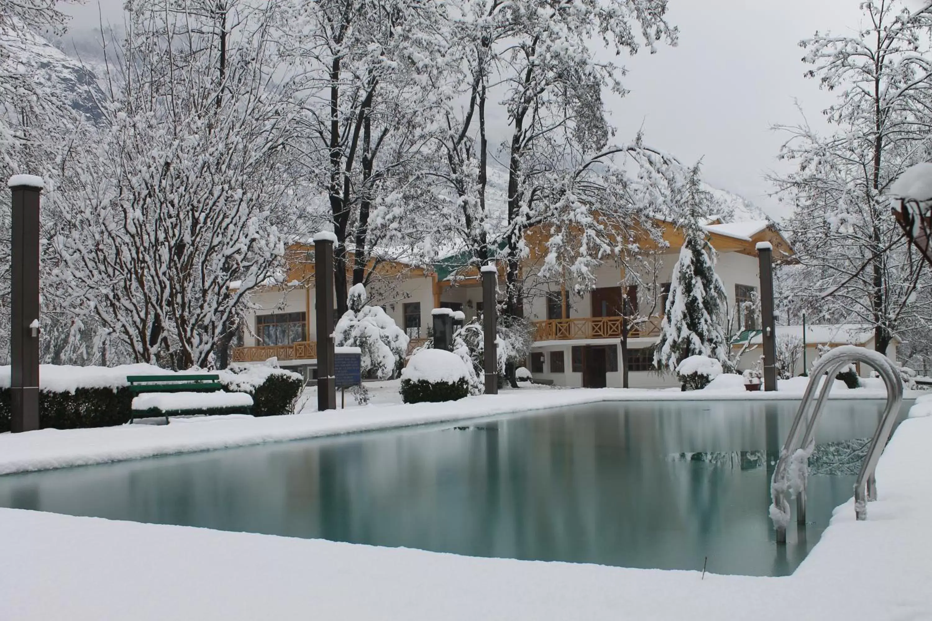 Swimming pool in Span Resort and Spa, Manali Swimming pool in Span Resort and Spa, Manali