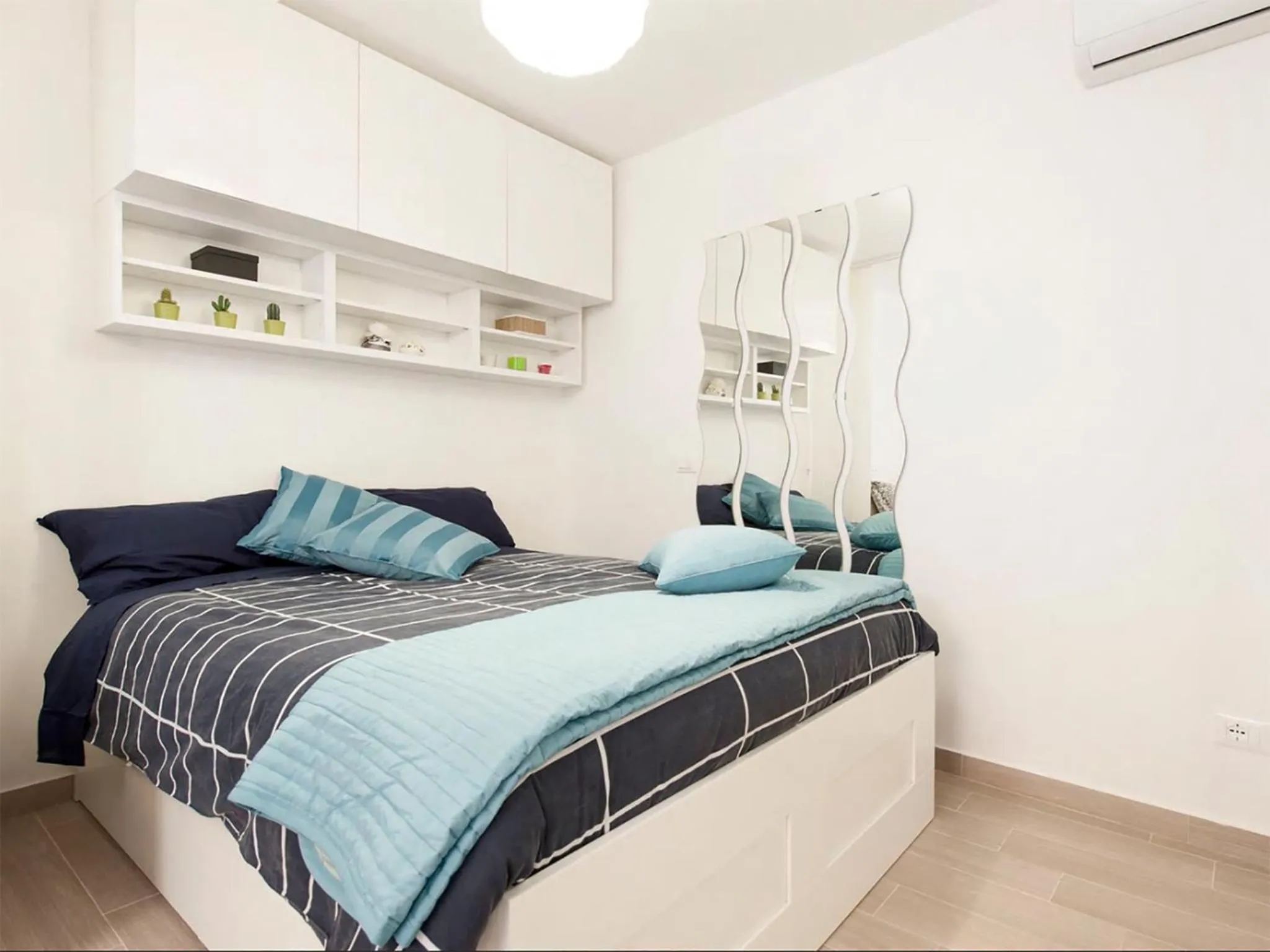 Bed in Condotti Apartment