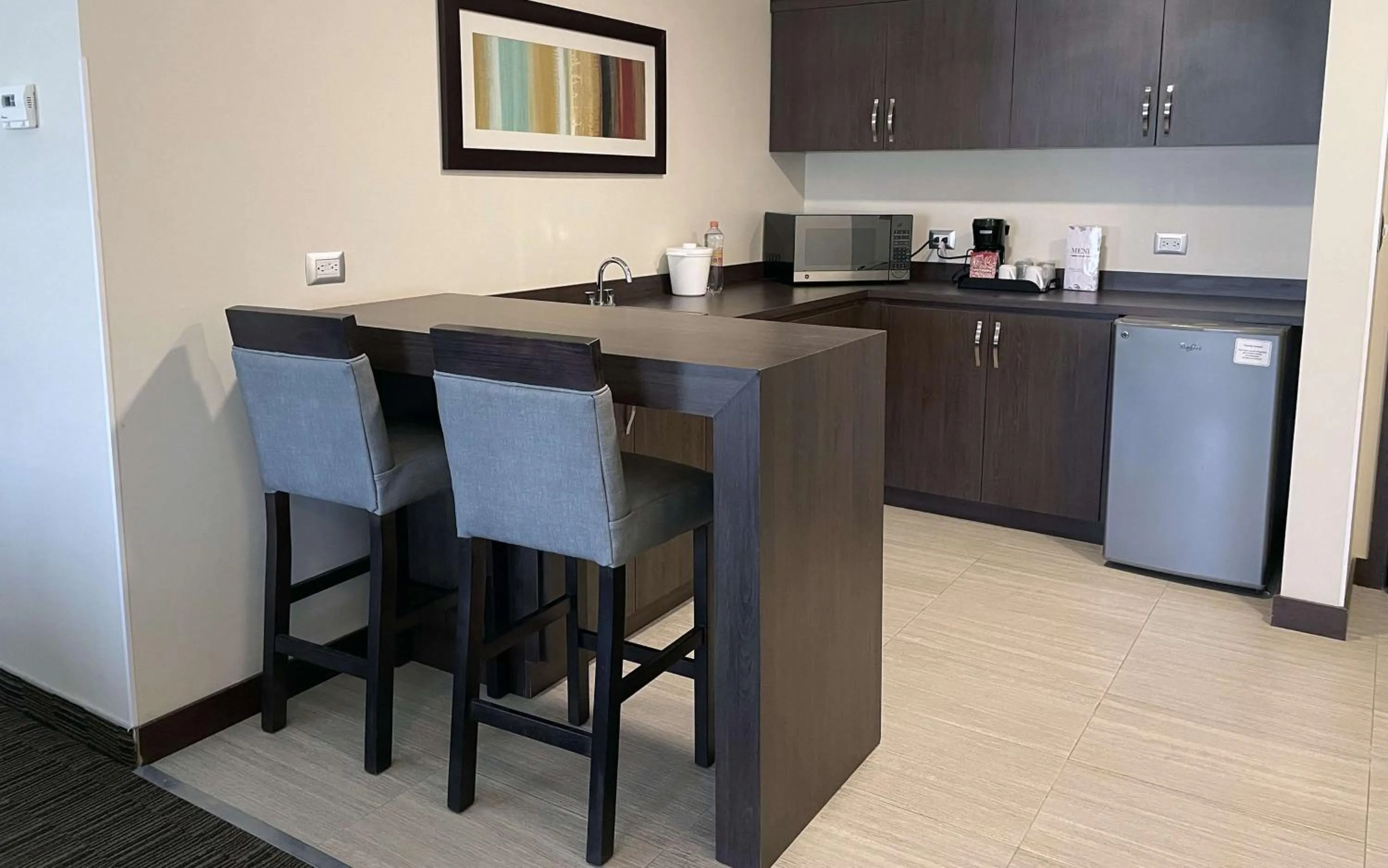 Kitchen or kitchenette in Best Western Plus Chihuahua Juventud