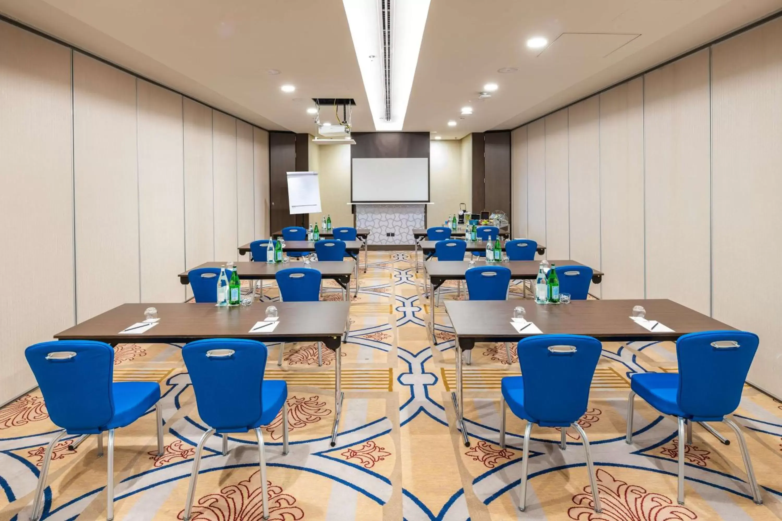 Meeting/conference room in Radisson Blu Hotel, Jeddah Corniche