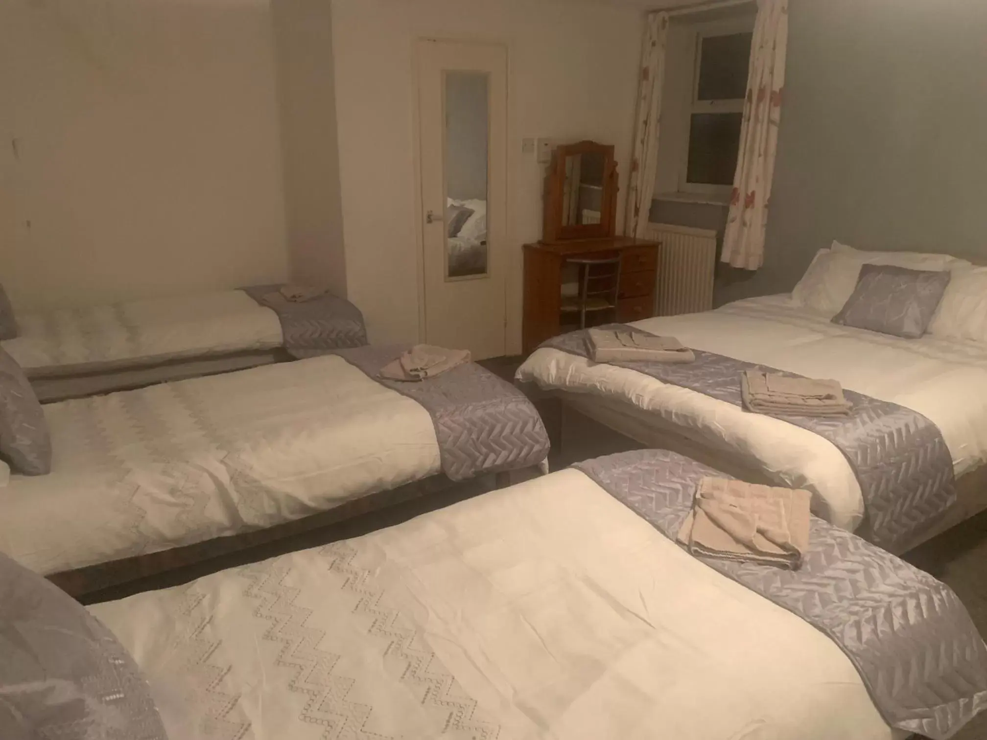 Family Room in Lucena Hotel Family Room in Lucena Hotel