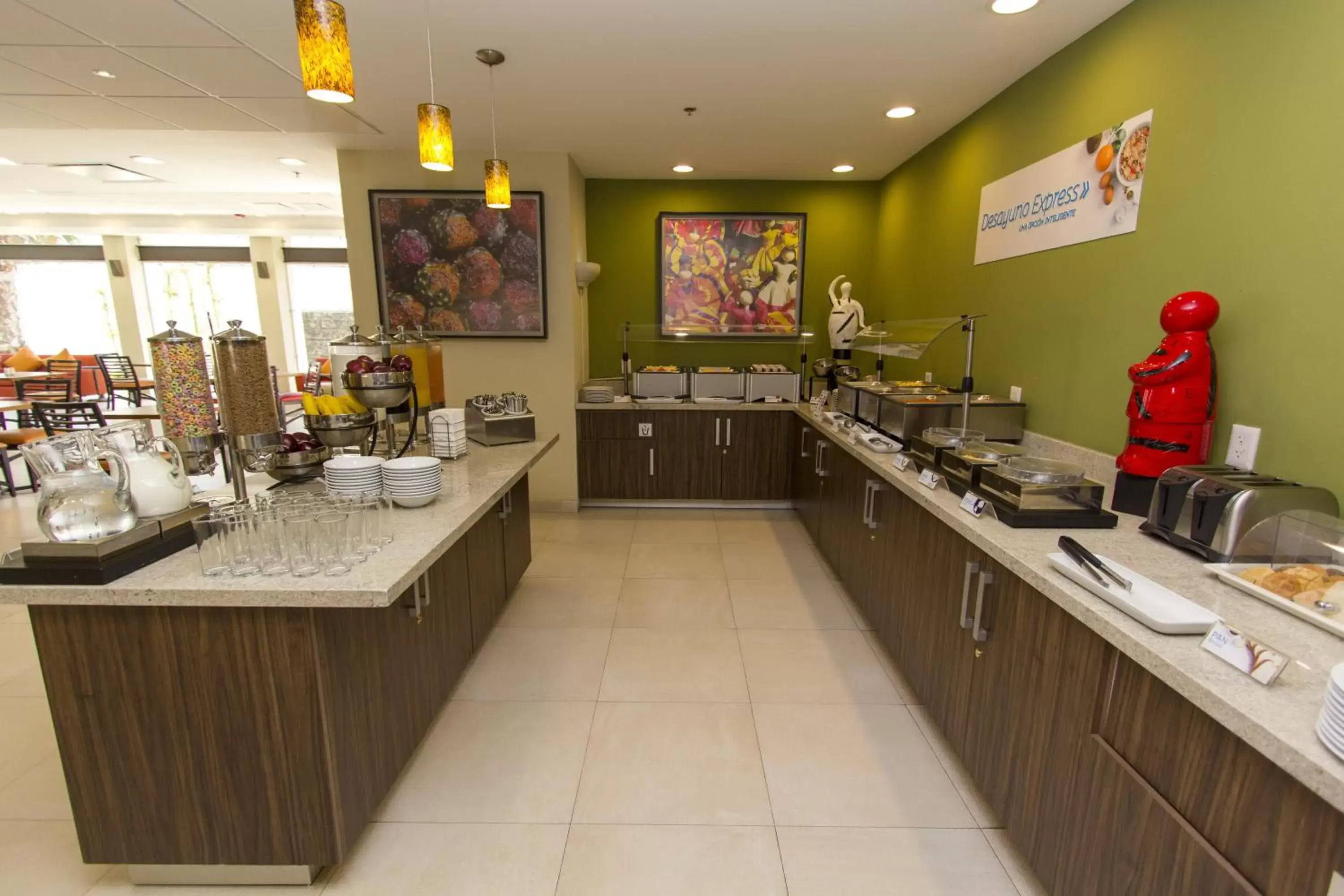 Breakfast, Restaurant/Places to Eat in Holiday Inn Express Guadalajara Aeropuerto, an IHG Hotel