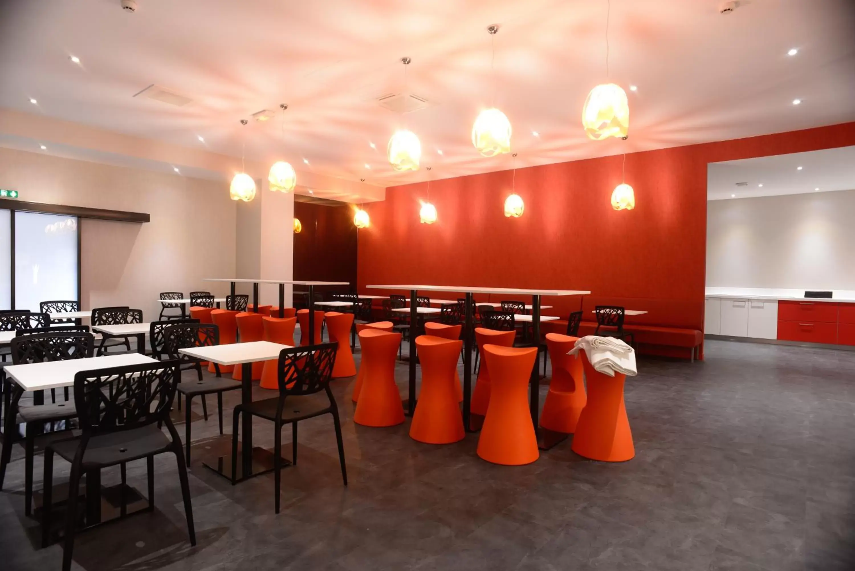 Other, Restaurant/Places to Eat in ibis Styles Poitiers Centre