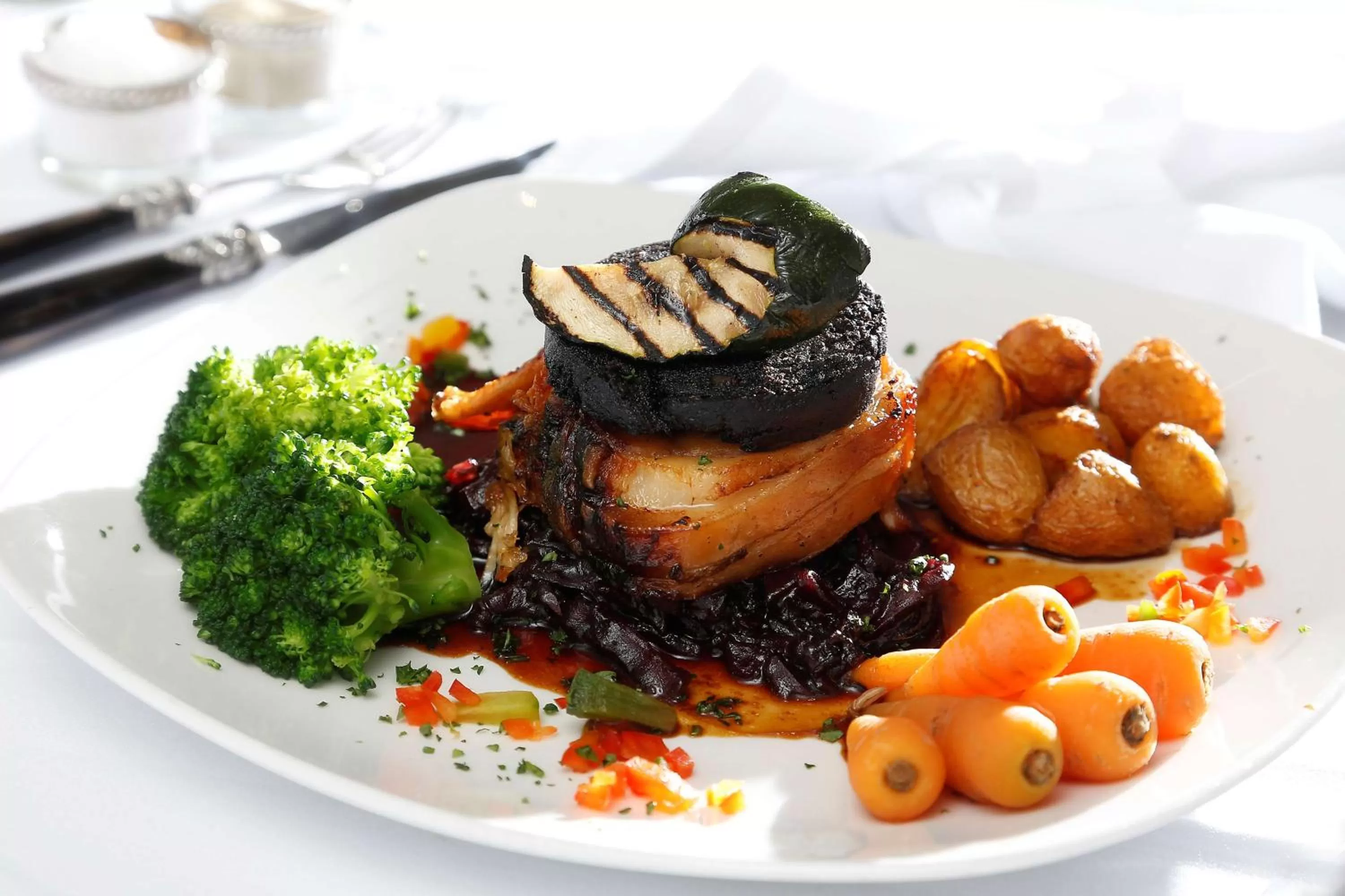 Restaurant/places to eat in The Shrubbery Hotel, Ilminster