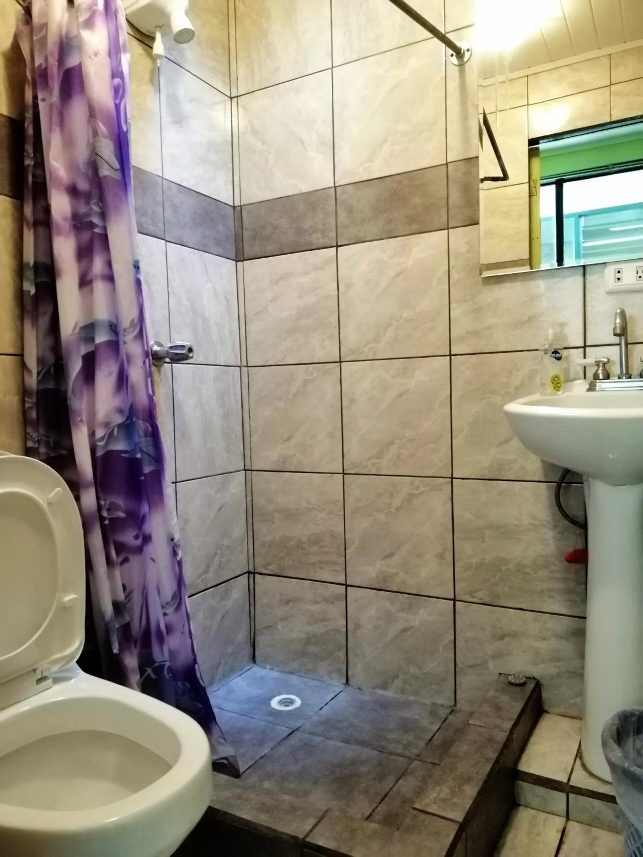 Bathroom in Casa Leon Guesthouse