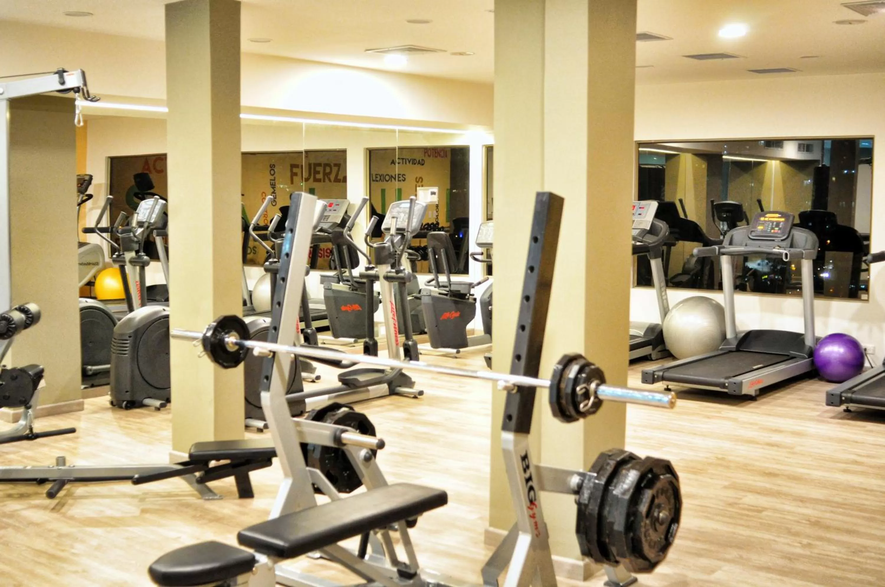Fitness centre/facilities in Hotel Dann Carlton Bucaramanga