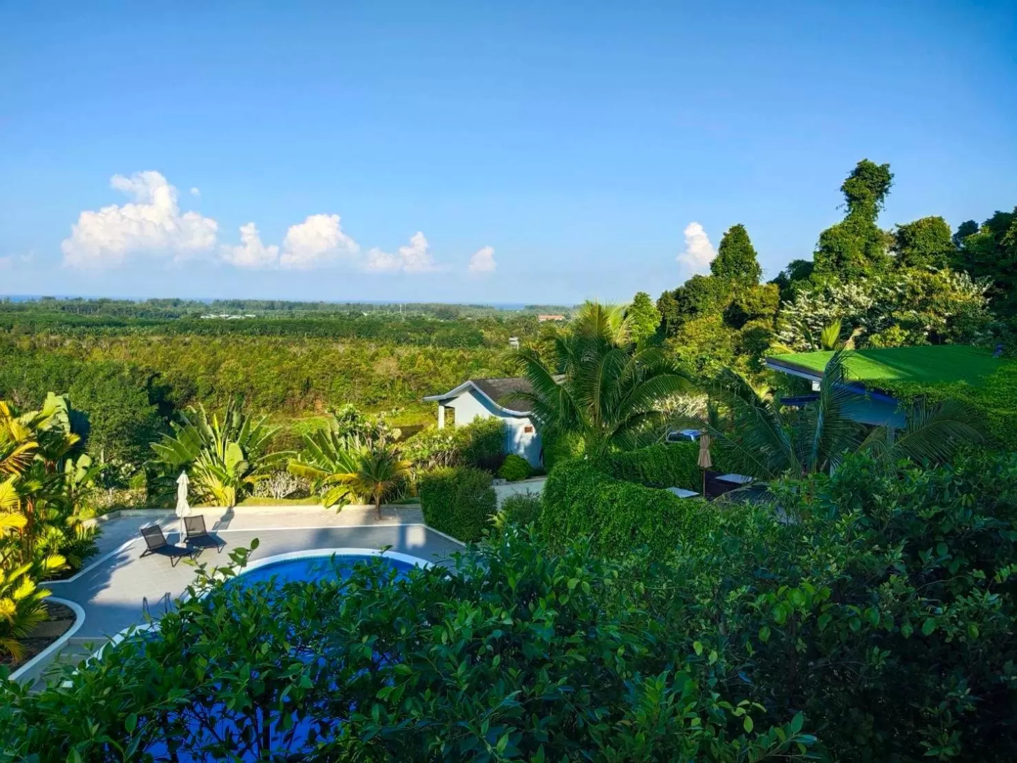 Khaolak Blue Sky Villa