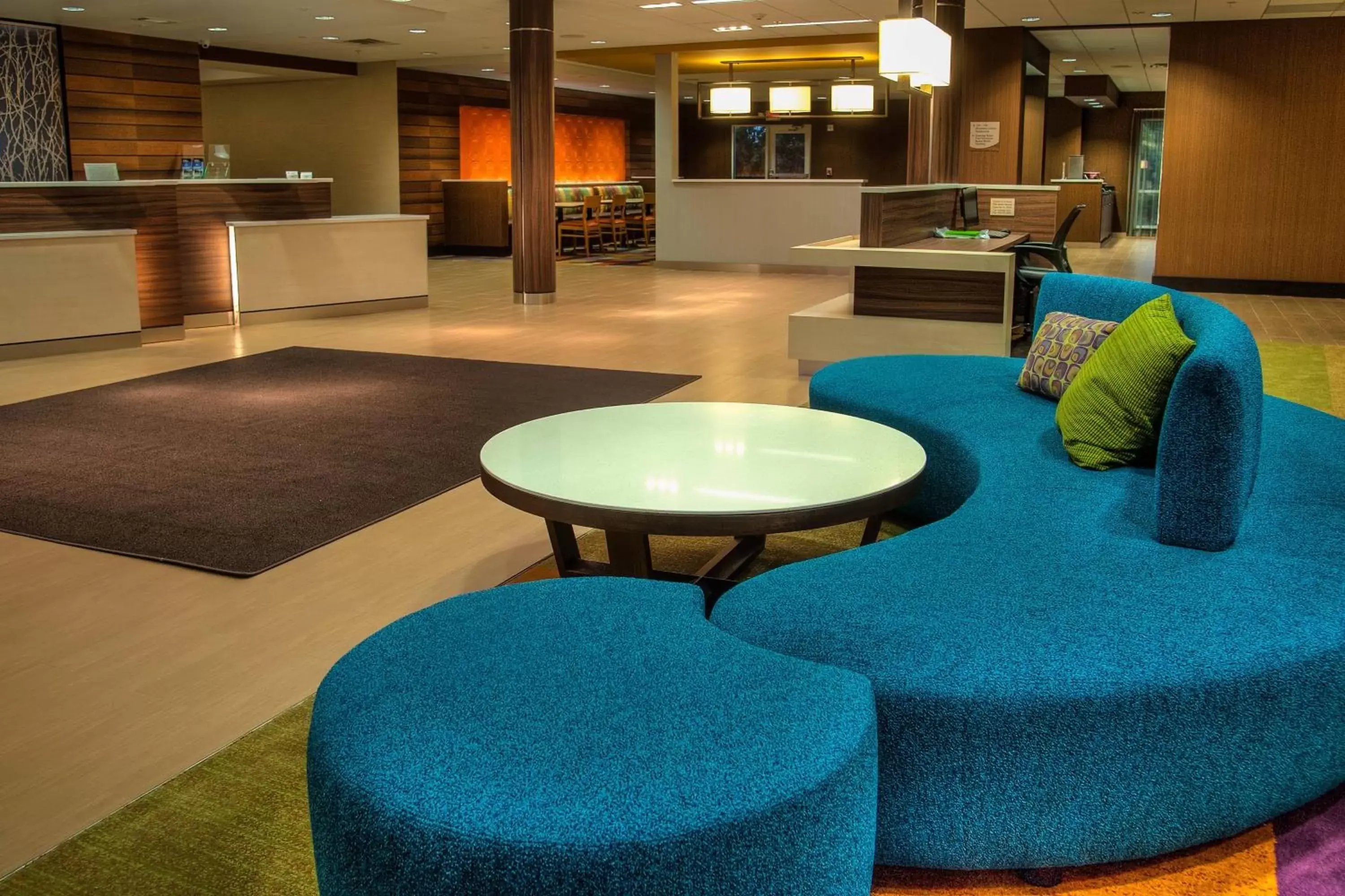 Lobby or reception, Lounge/Bar in Fairfield Inn & Suites by Marriott Montgomery Airport