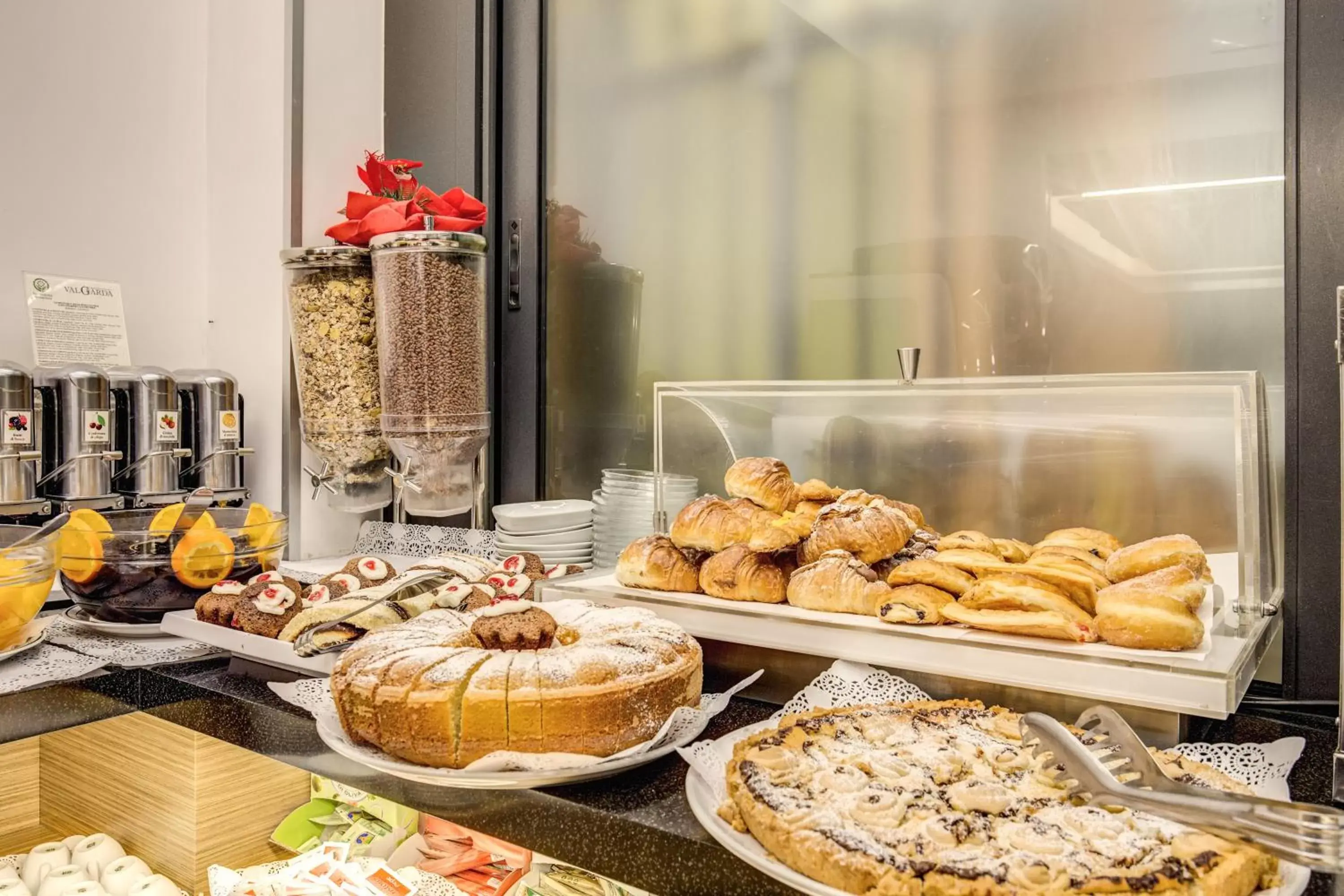 Buffet breakfast, Food in Hotel Trevi - Gruppo Trevi Hotels