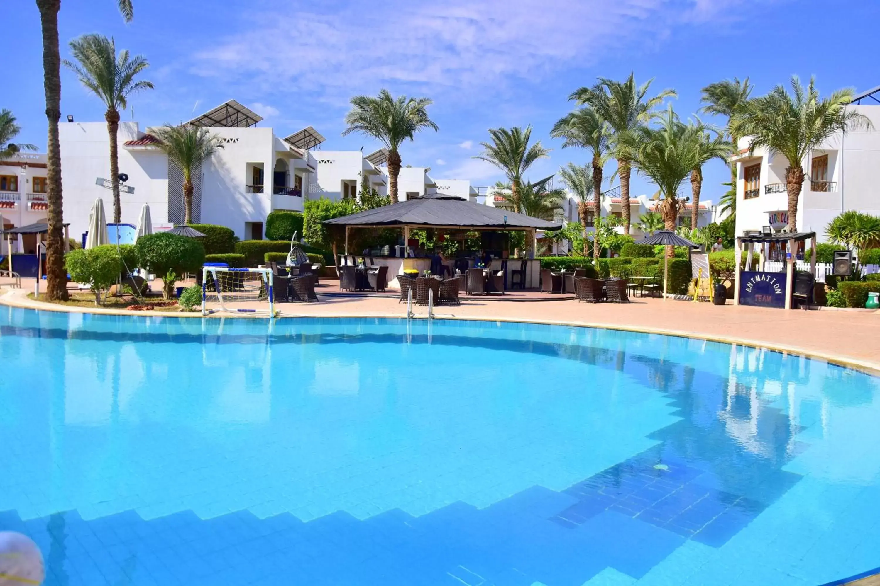 Pool view, Swimming Pool in Dive Inn Resort