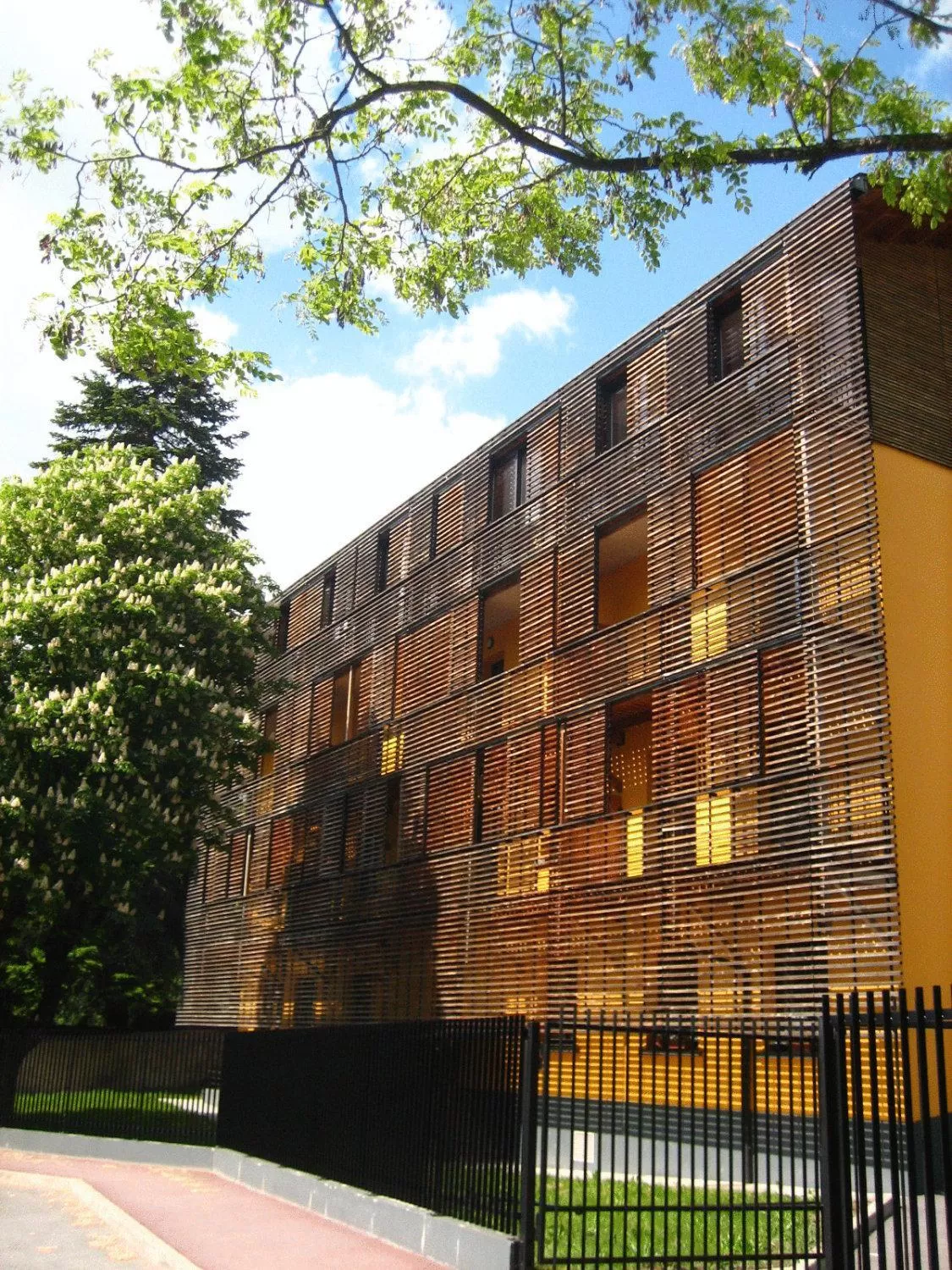 Facade/entrance in Hôtel Le Marintan