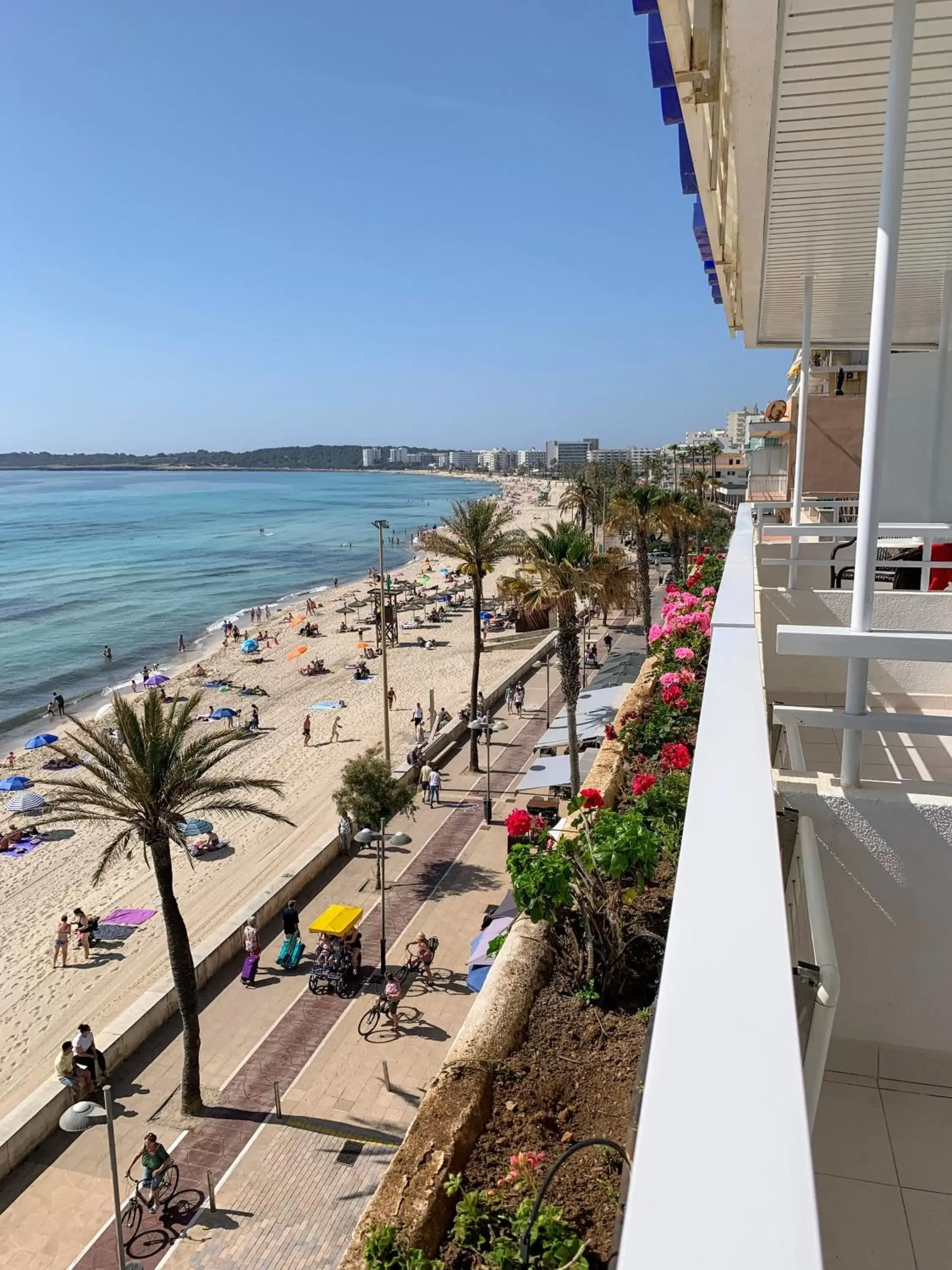 Property building in Hotel Voramar Property building in Hotel Voramar