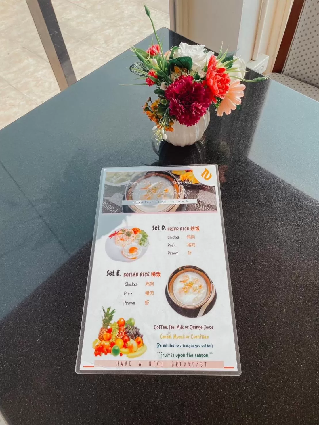 Food in Hotel De Khuvieng