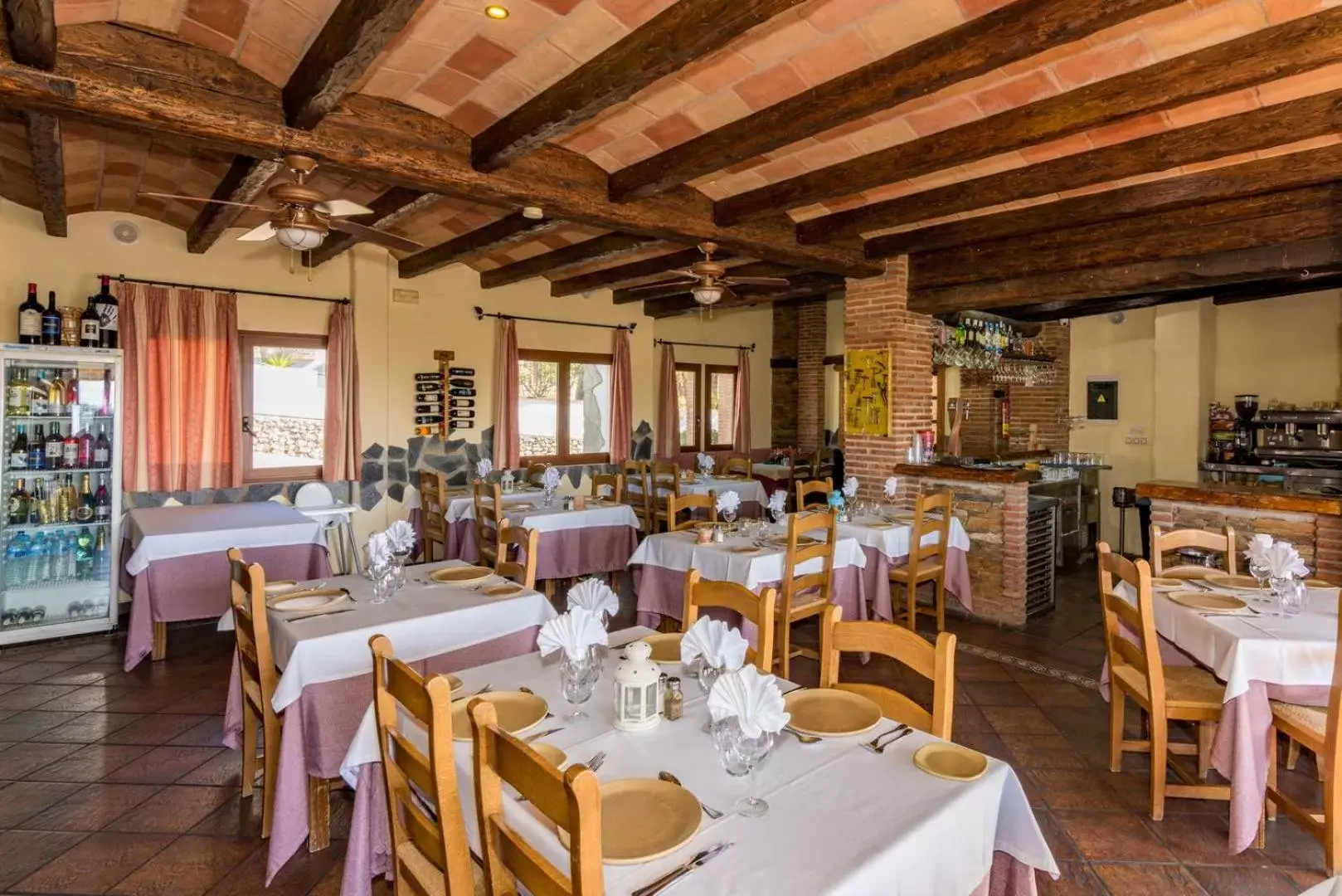 Restaurant/Places to Eat in Hotel Rural Almazara