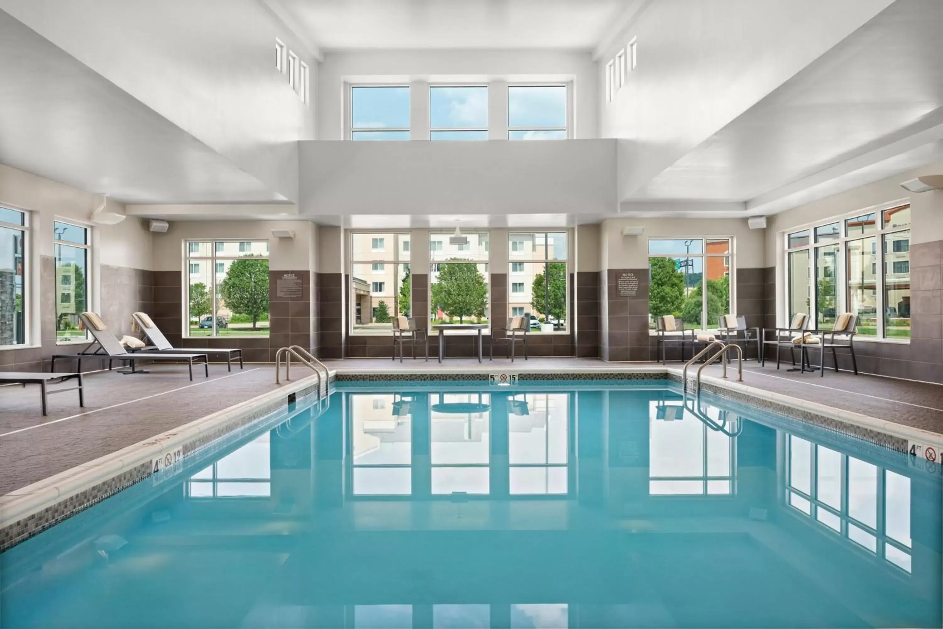 Swimming Pool in Residence Inn by Marriott East Peoria