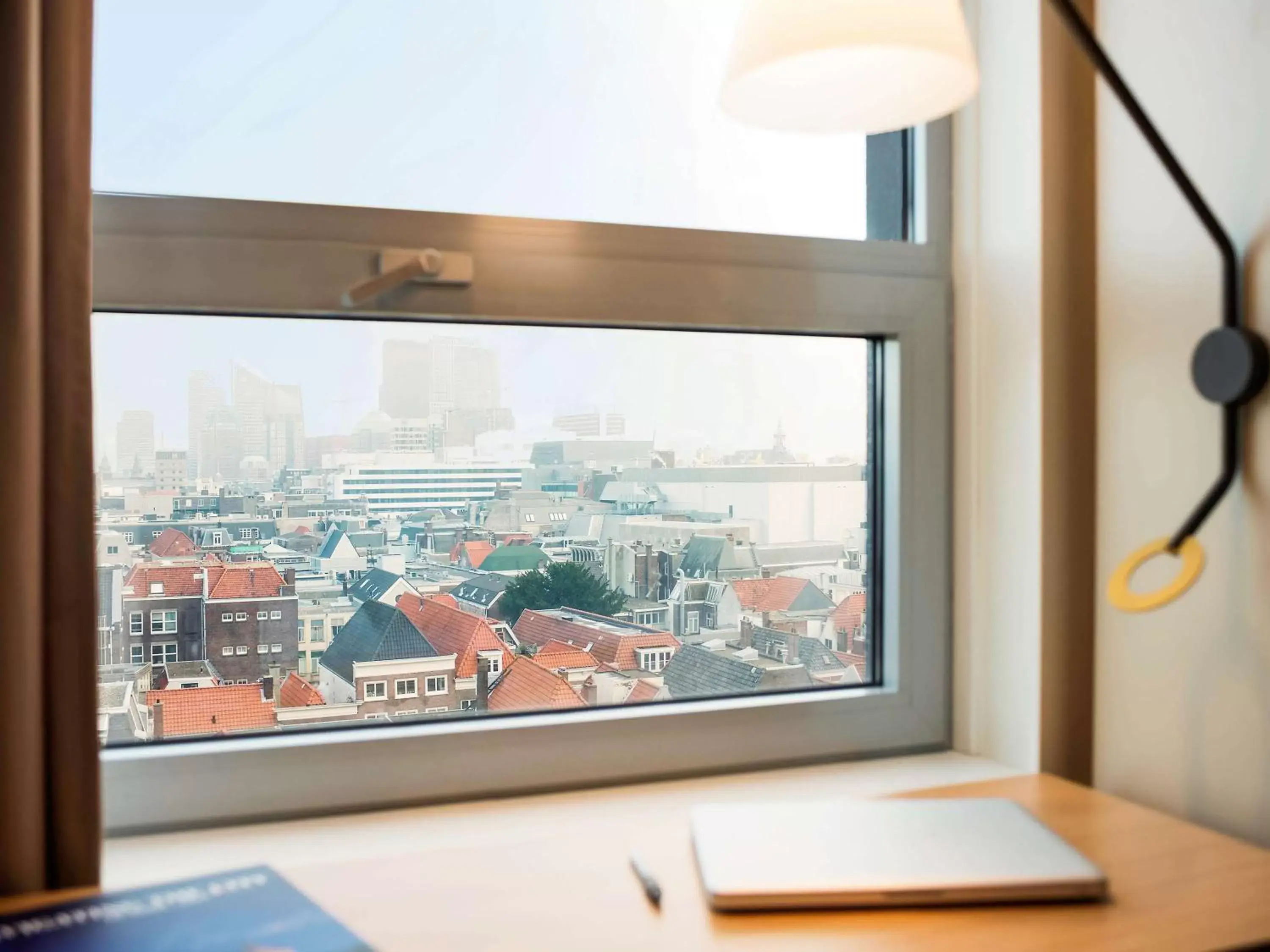 Photo of the whole room in ibis Den Haag City Centre