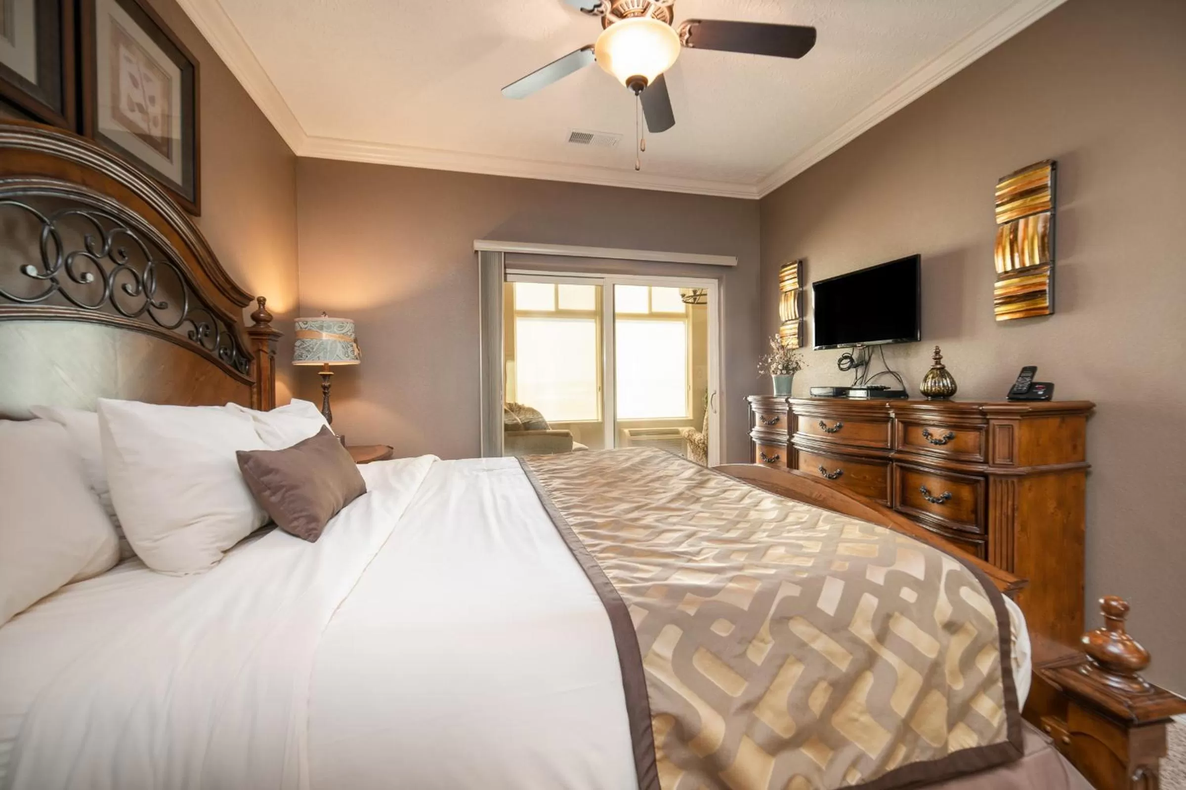 Bed in Majestic at Table Rock